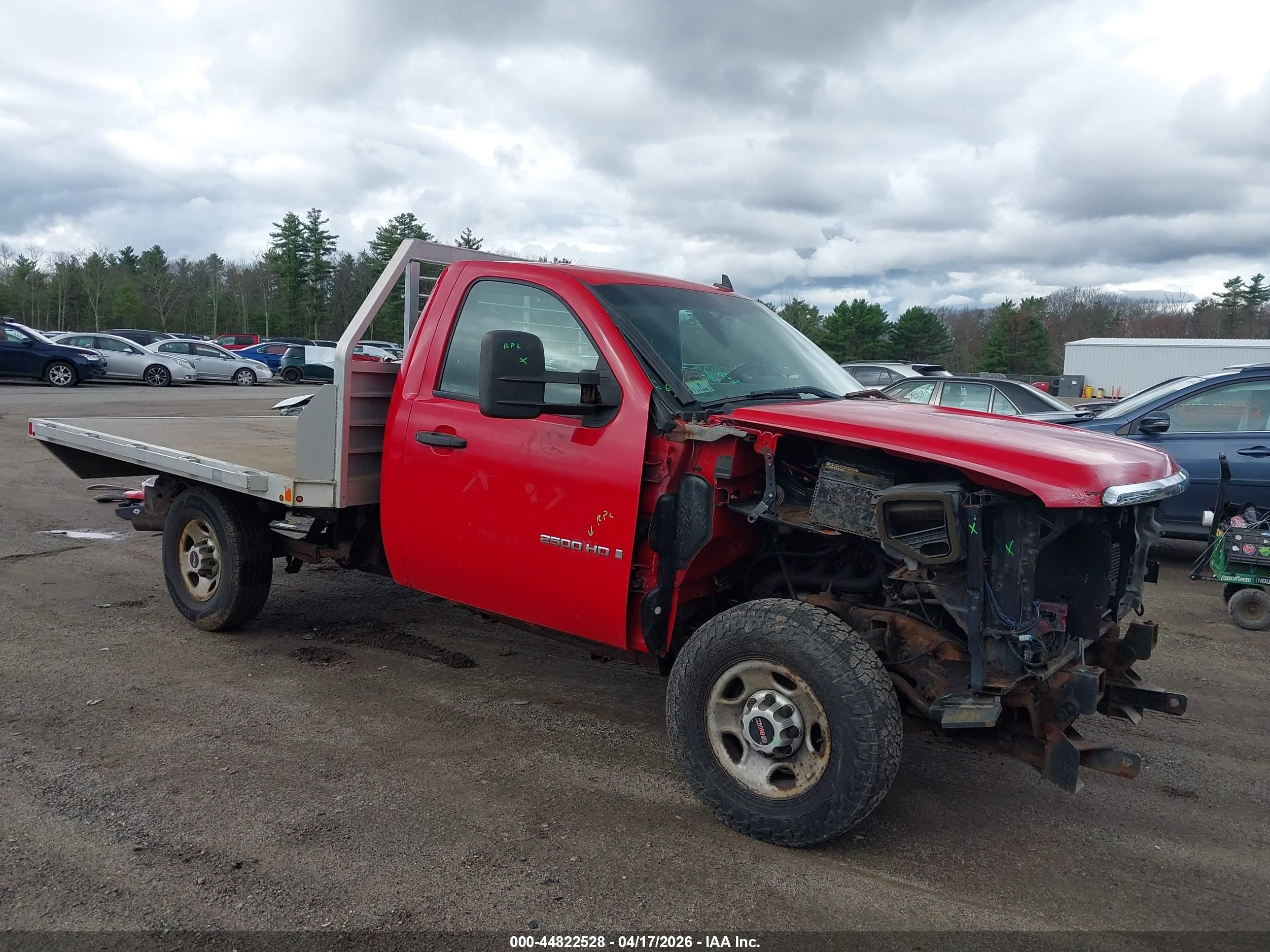 2009 GMC Sierra 2500HD, VIN 1GDHK44K89E115697 — Front end