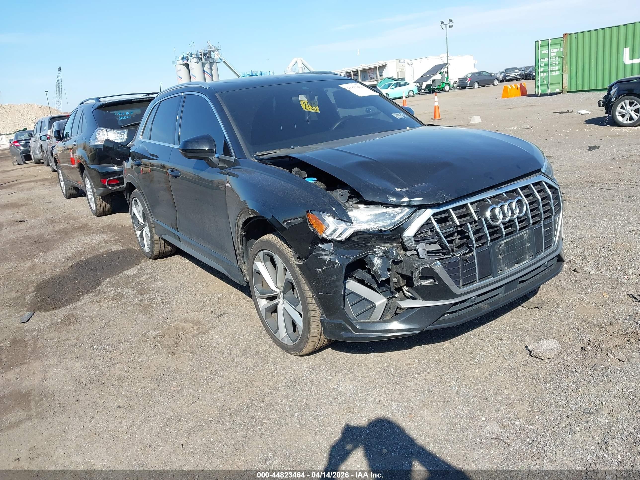 2019 Audi Q3 S line Premium Plus, VIN WA1EECF31K1082127 — Перед