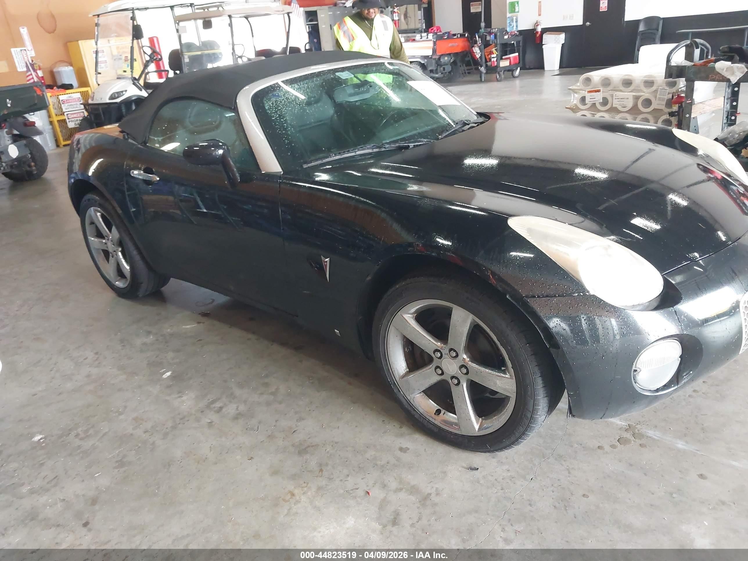 2007 Pontiac Solstice, VIN 1G2MB35B17Y134250 — Normal wear