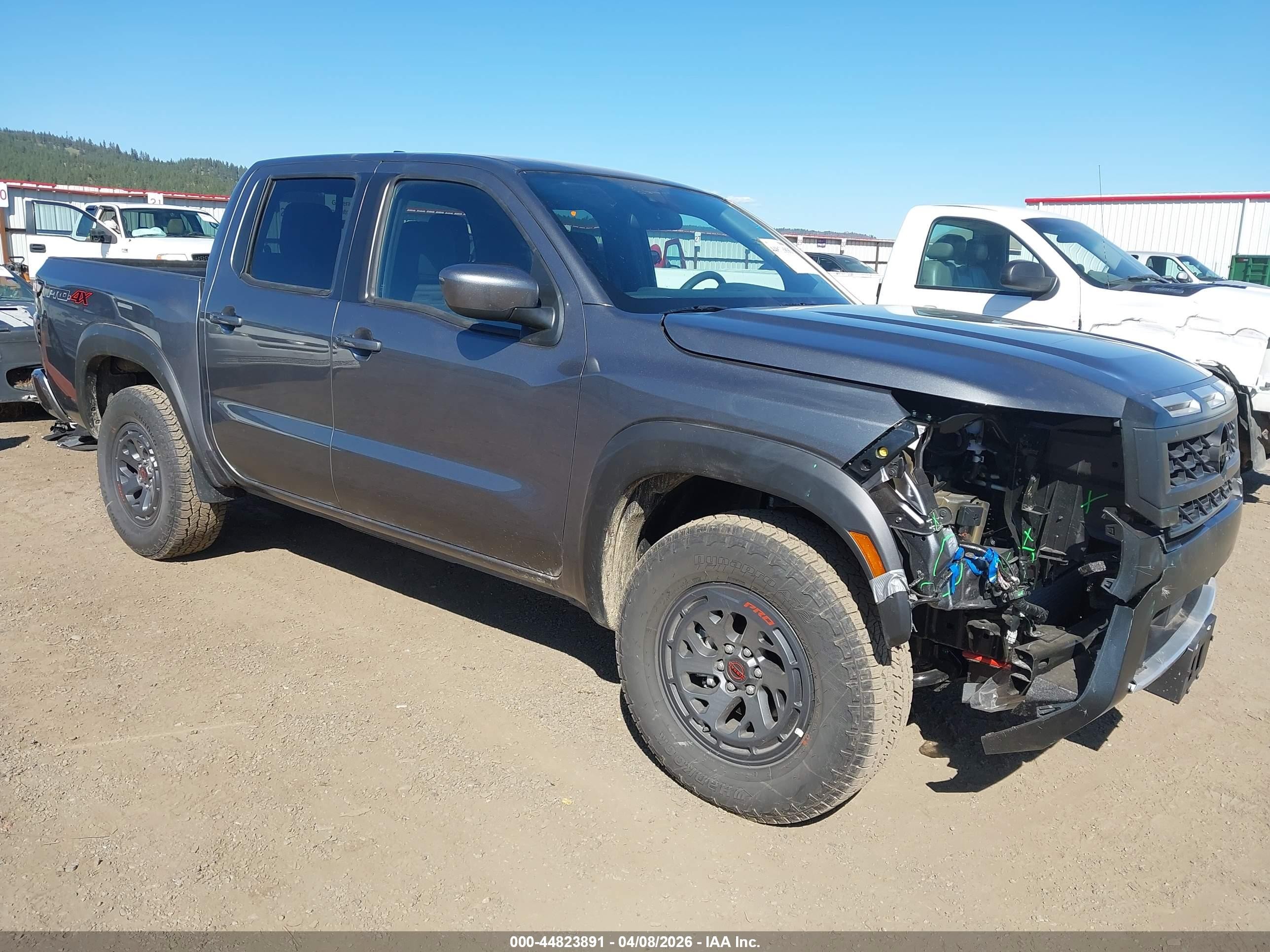 2026 Nissan Frontier SV, VIN 1N6ED1EK5TN639926 — Перед