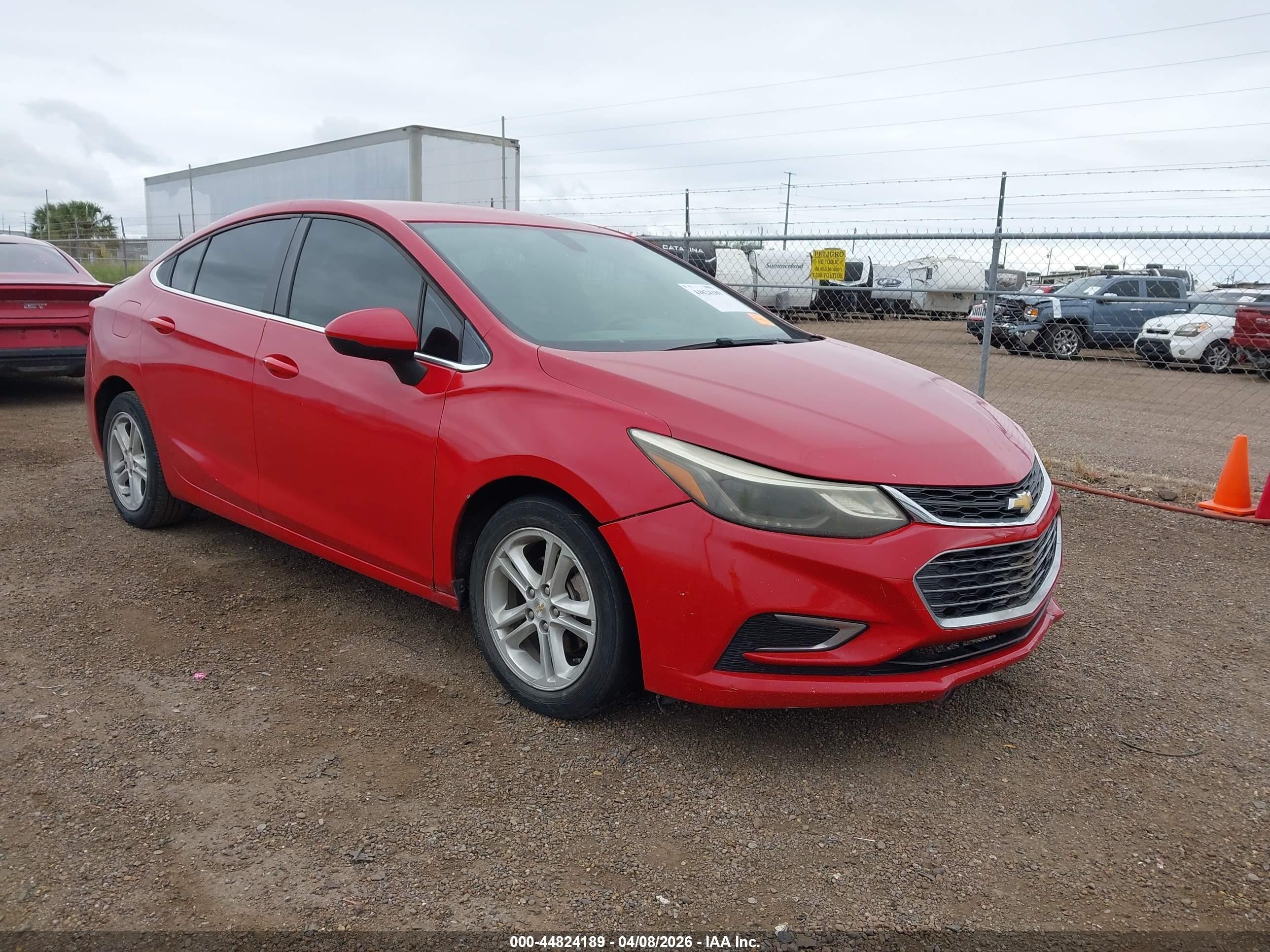 2018 Chevrolet Cruze LT, VIN 1G1BE5SM9J7166428 — Water / flood