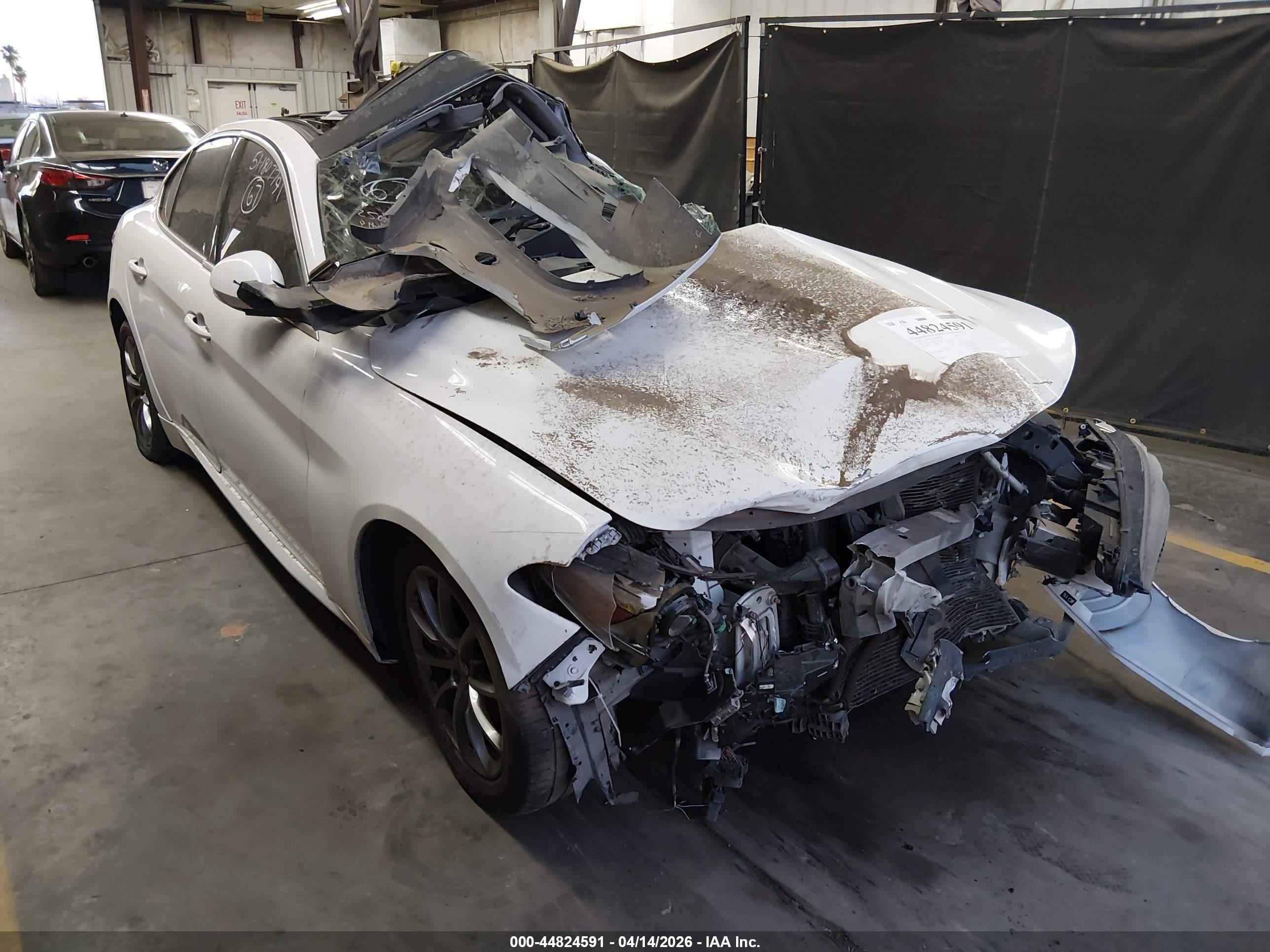 2018 Alfa Romeo Giulia, VIN ZARFAEBN7J7574512 — All over
