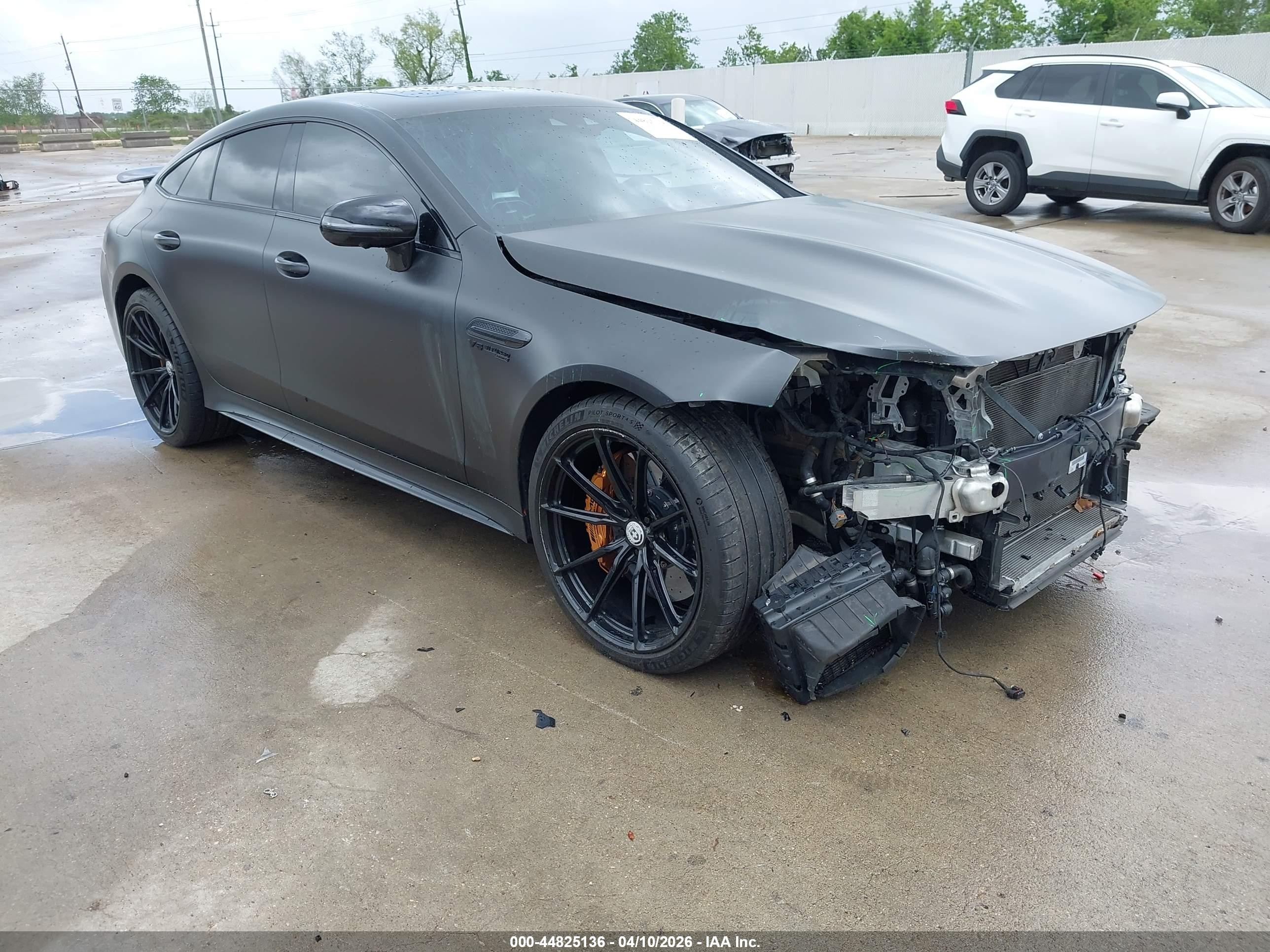 2019 Mercedes-Benz AMG GT 63 S, VIN WDD7X8KB5KA001705 — Front end
