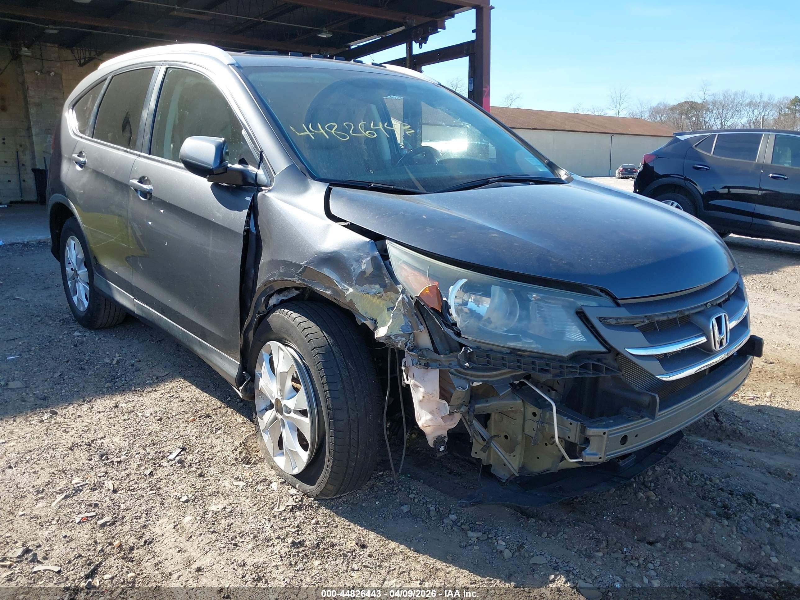 2013 Honda CR-V EX-L, VIN 2HKRM4H73DH640734 — Front end