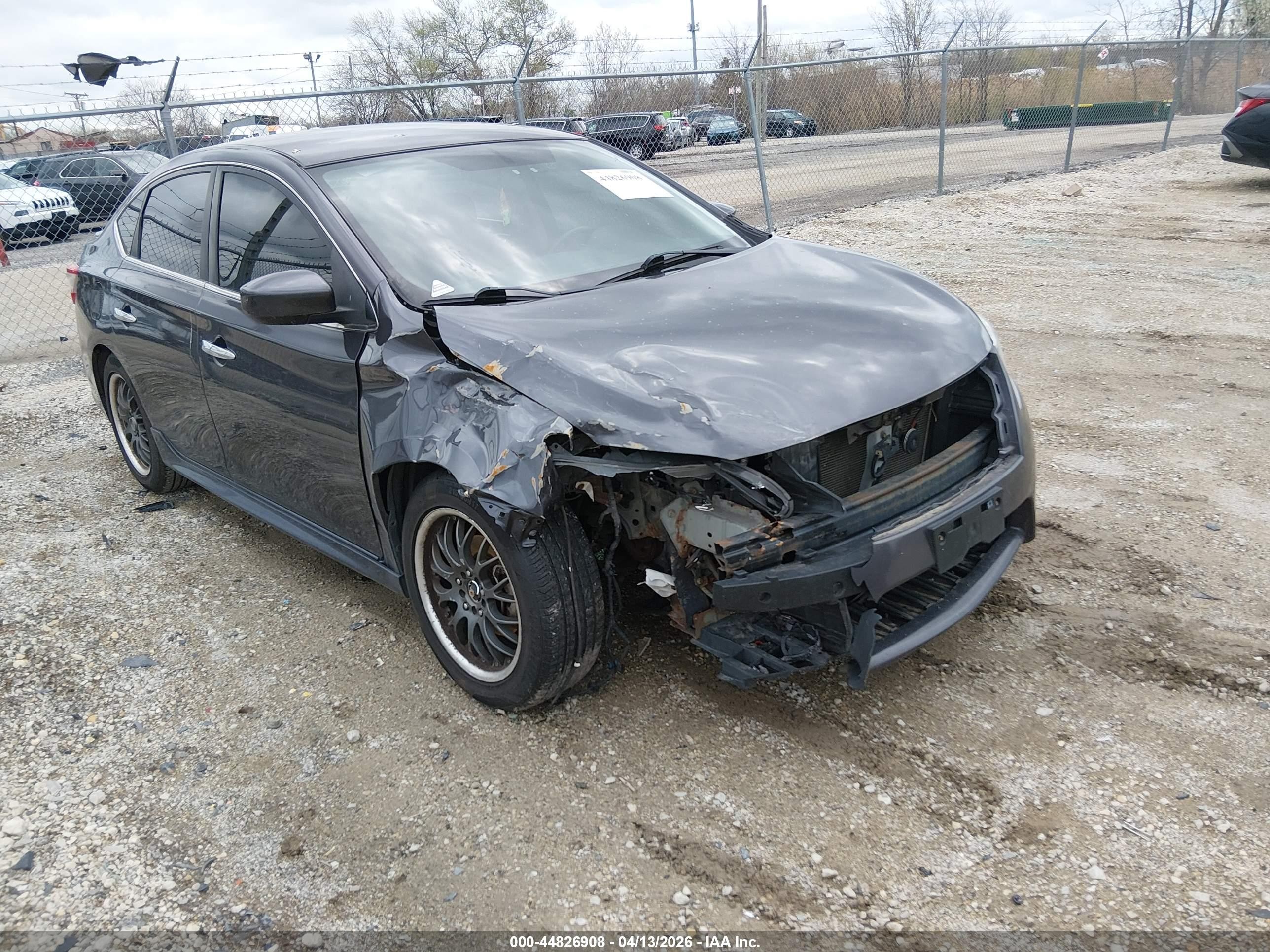 2014 Nissan Sentra S, VIN 3N1AB7AP3EL618459 — Повреждение рамы