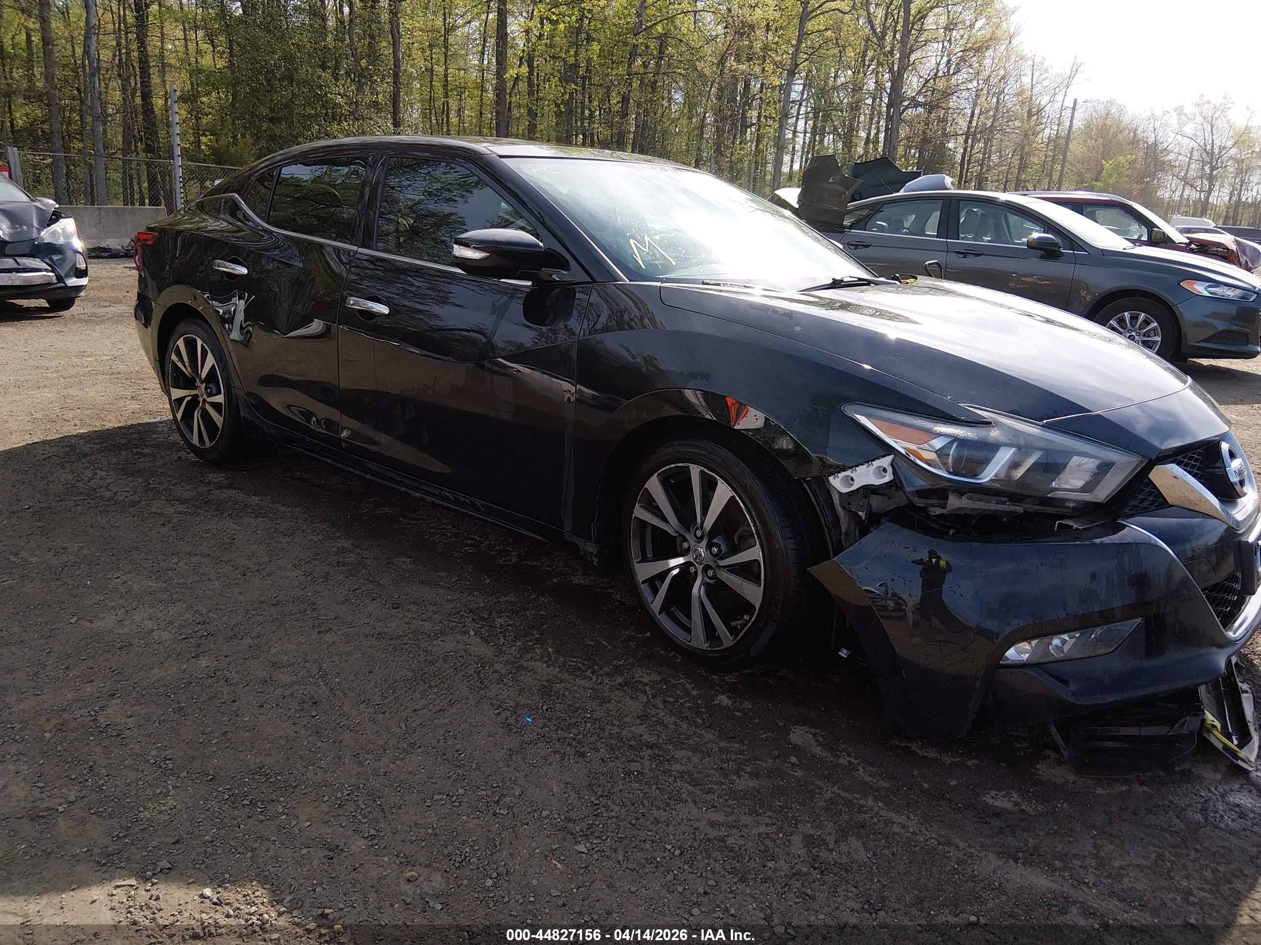 2017 Nissan Maxima SV, VIN 1N4AA6AP3HC411506 — Бок