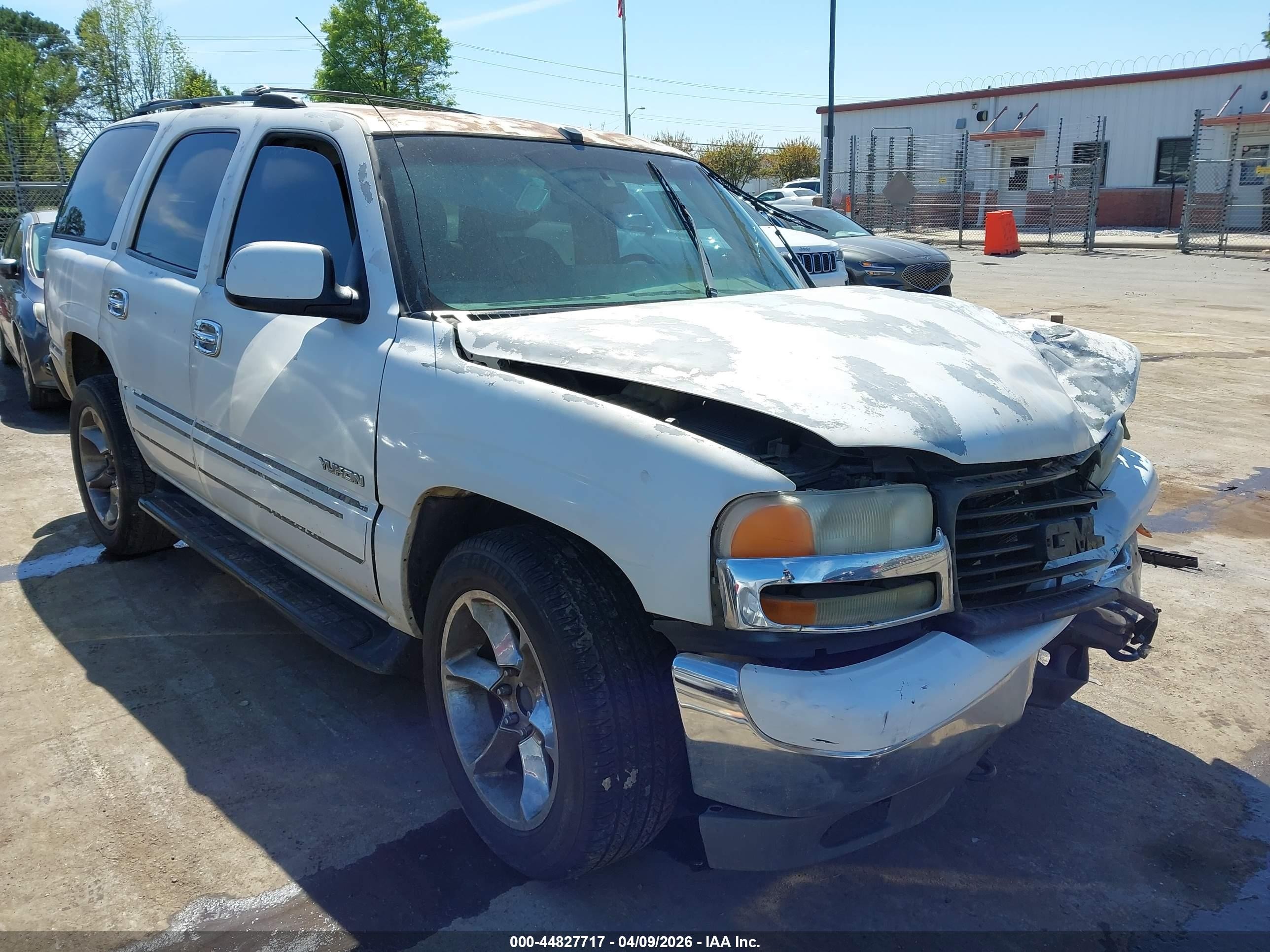 2001 GMC Yukon SLT, VIN 1GKEK13T41J247789 — Side