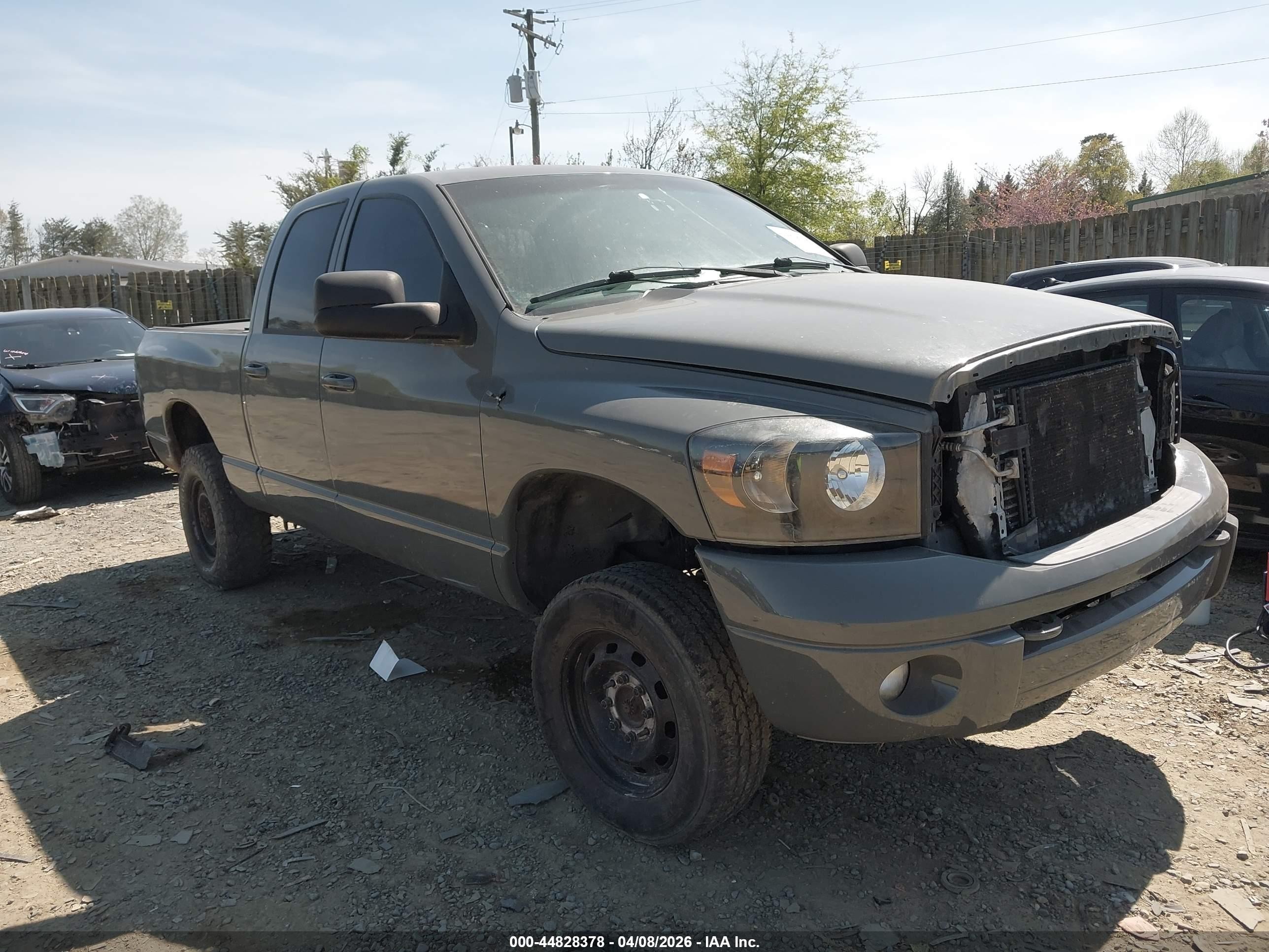2006 Dodge RAM, VIN 3D5LX38C66G103824 — Пожар в моторном отсеке