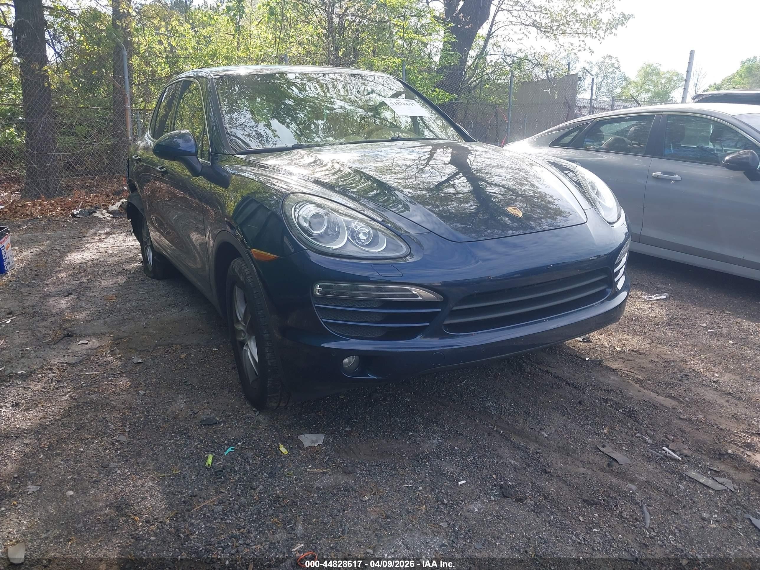 2012 Porsche Cayenne, VIN WP1AA2A21CLA12267 — Rear end