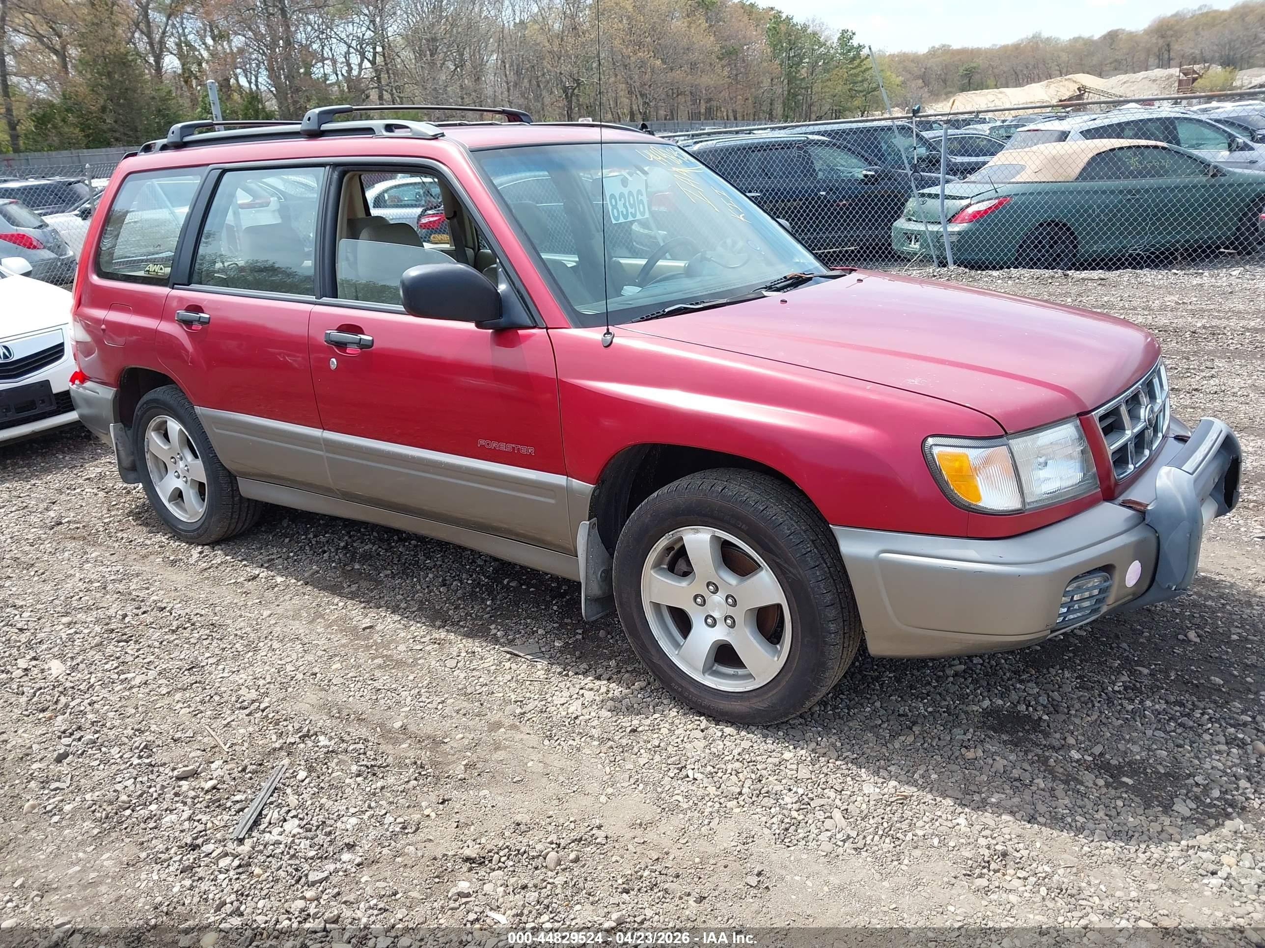 1998 Subaru Forester S, VIN JF1SF6551WH766253 — Side