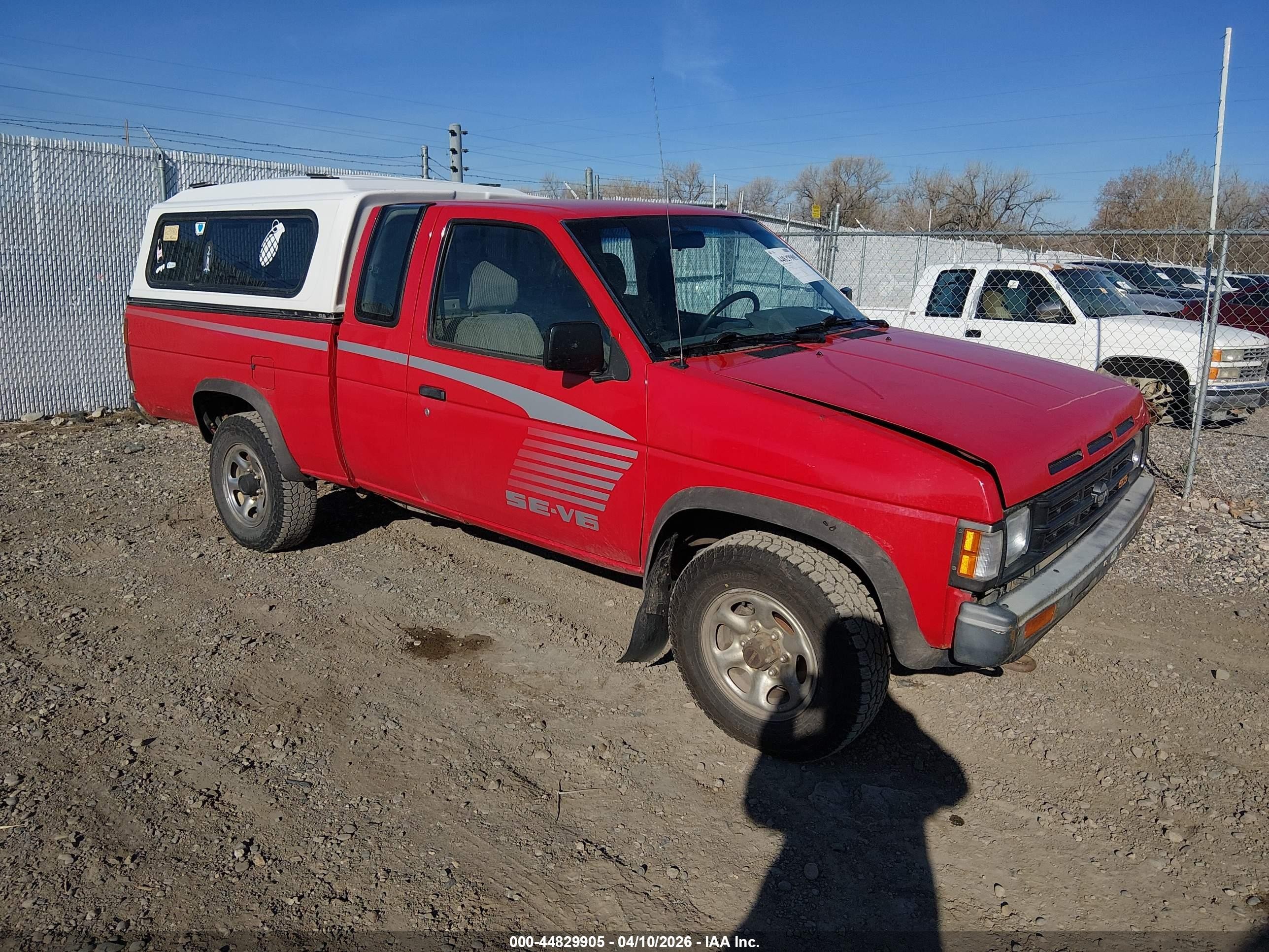1990 Nissan Frontier SE, VIN 1N6HD16Y3LC346022 — Front end