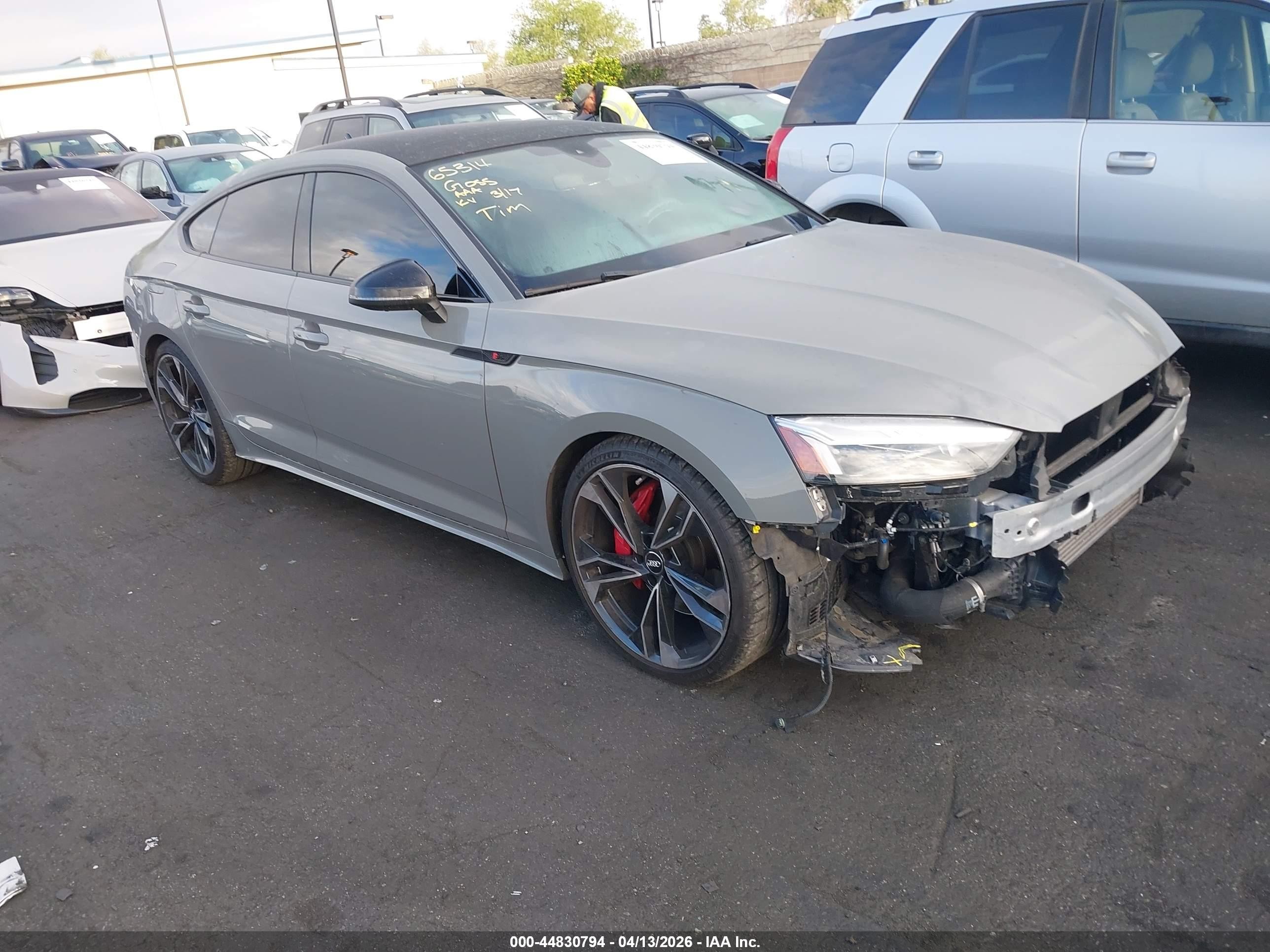 2021 Audi S5 Sportback Prestige, VIN WAUB4CF55MA005449 — Перед