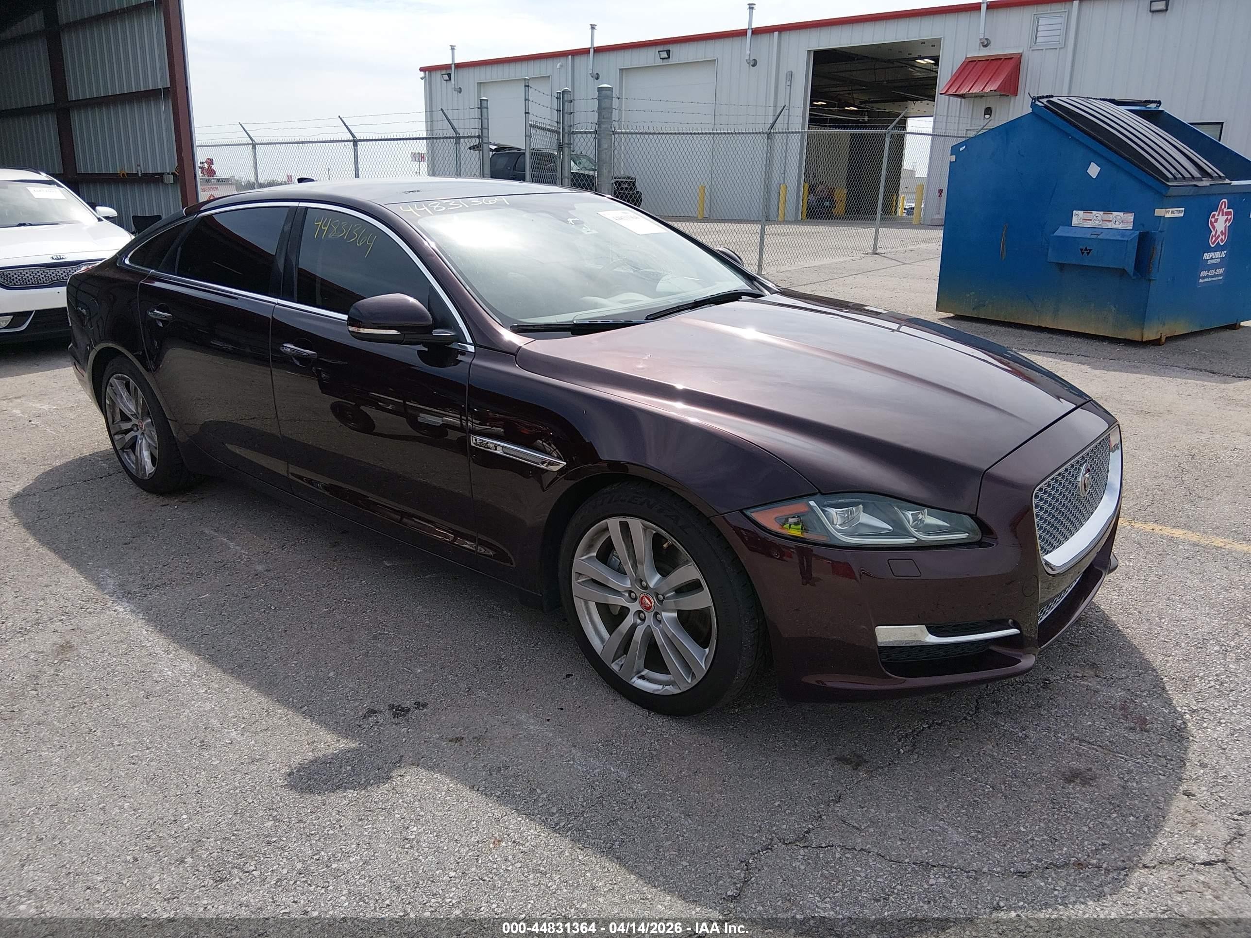 2016 Jaguar XJ Portfolio, VIN SAJWJ2GD0G8V98695 — Storm