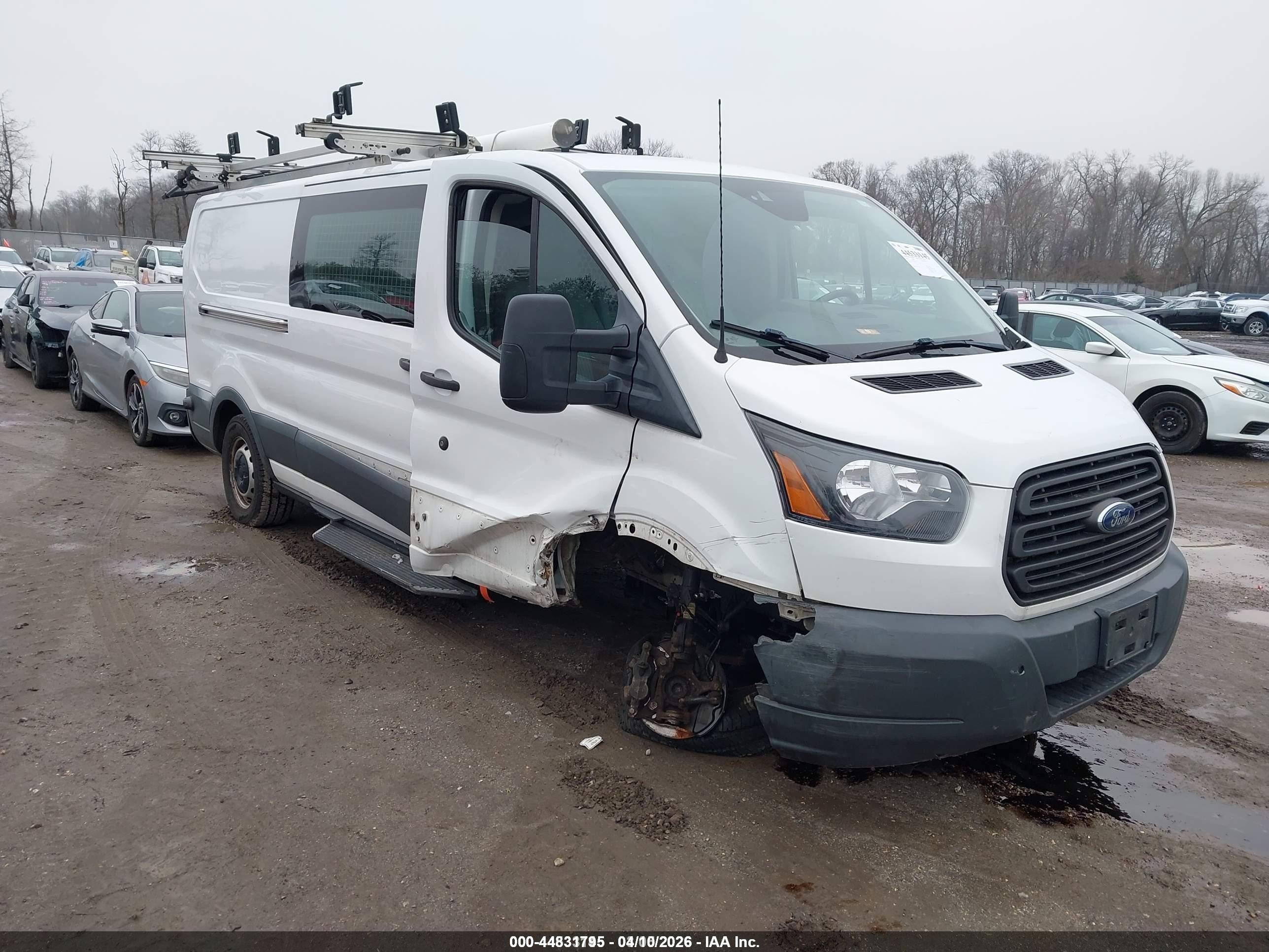 2018 Ford Transit Cargo, VIN 1FTYE2YM3JKB16175 — Side