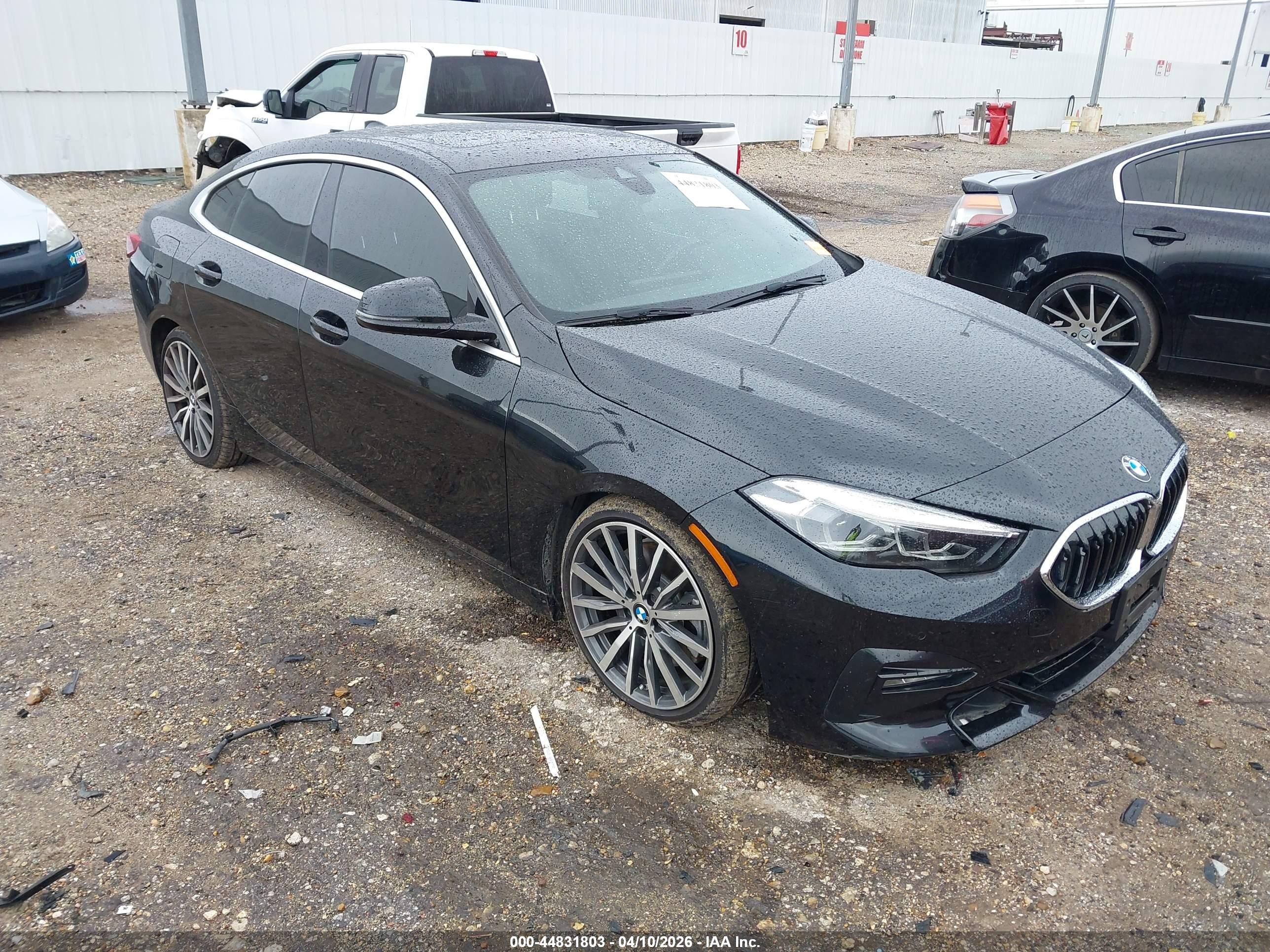 2021 BMW 2 Series 228i, VIN WBA53AK06M7H51682 — Front end