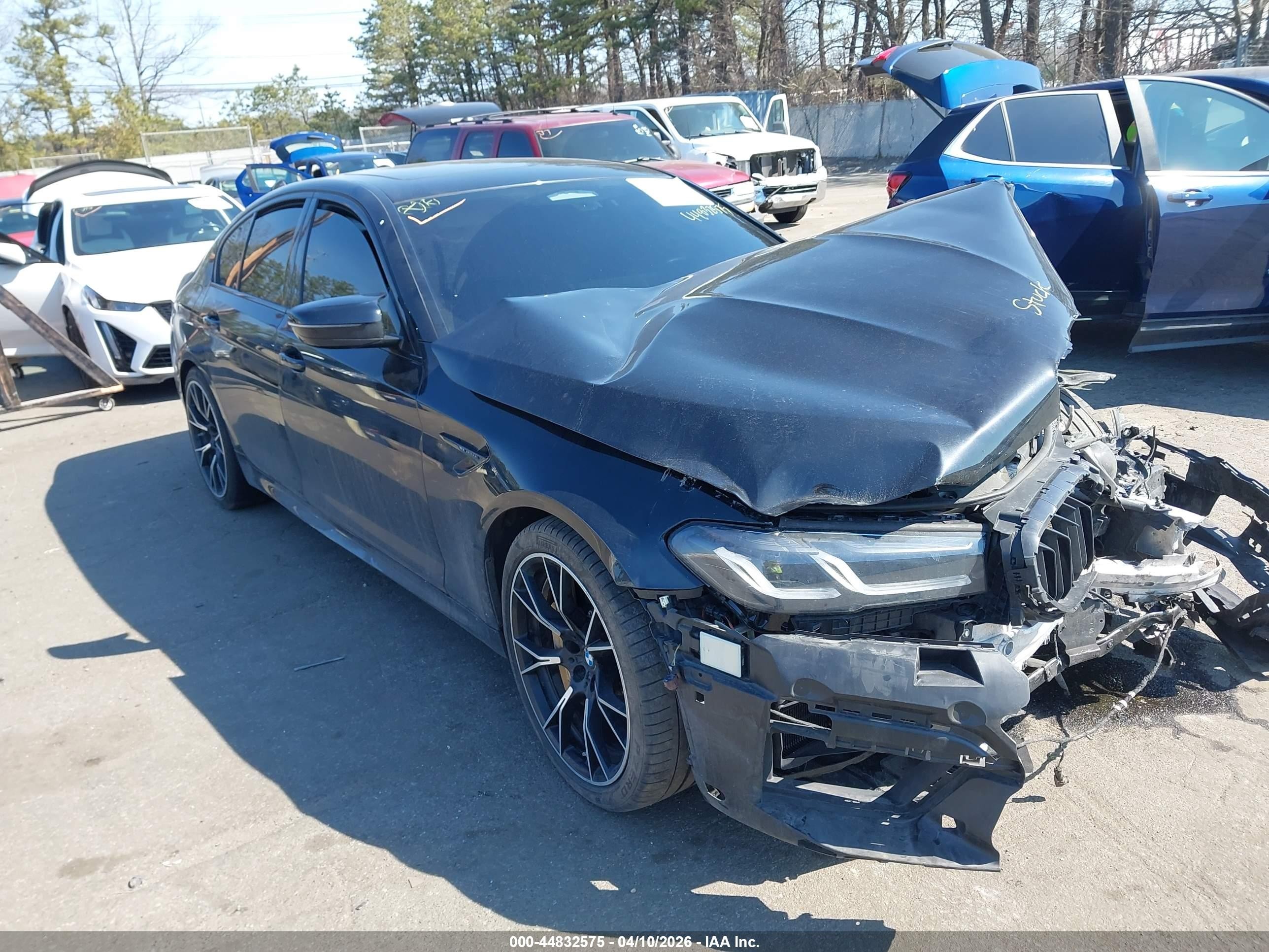 2021 BMW M5, VIN WBS83CH07MCH11887 — Front end