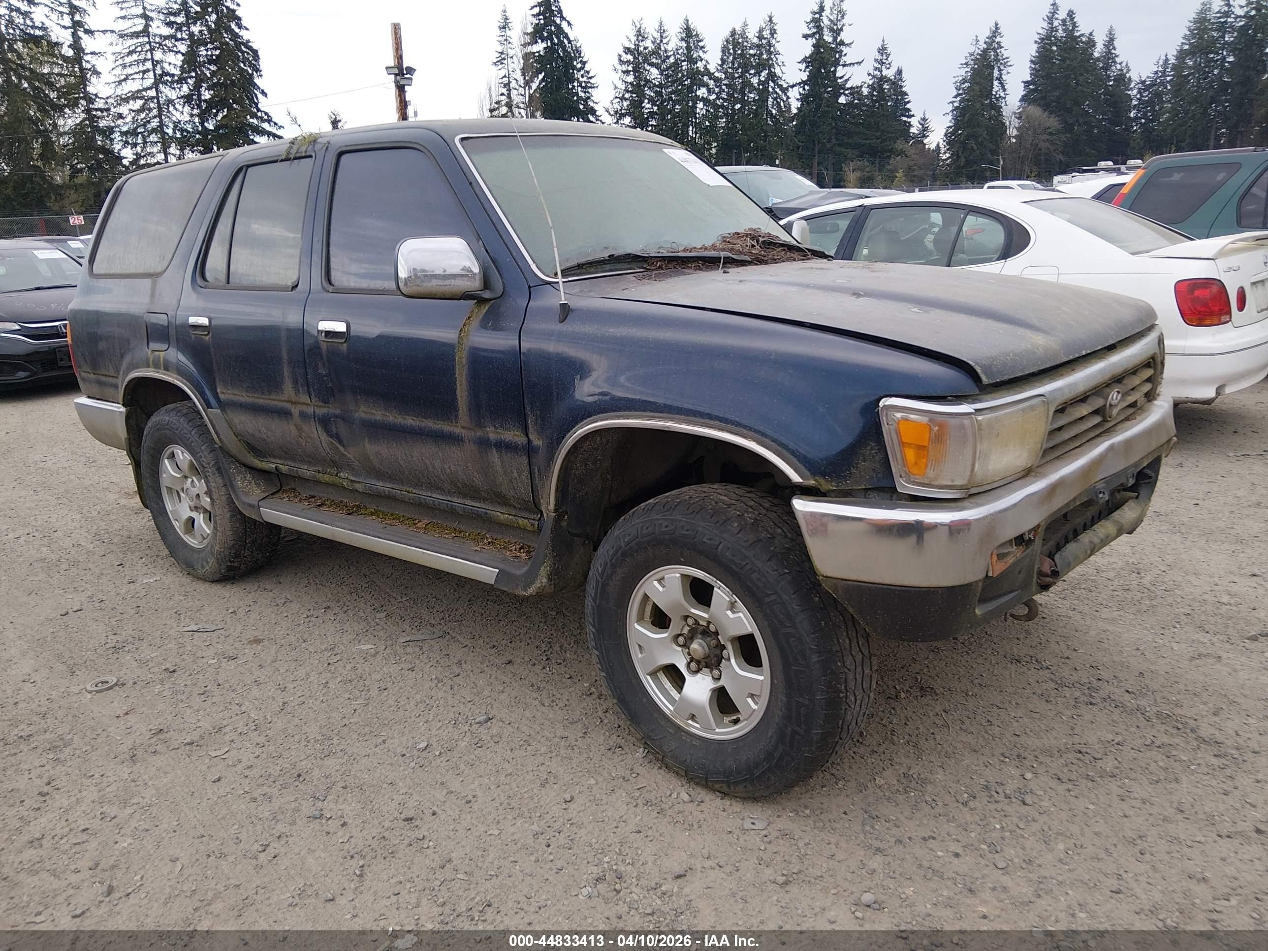 1994 Toyota 4Runner, VIN JT3VN39W0R0131401 — Rear end