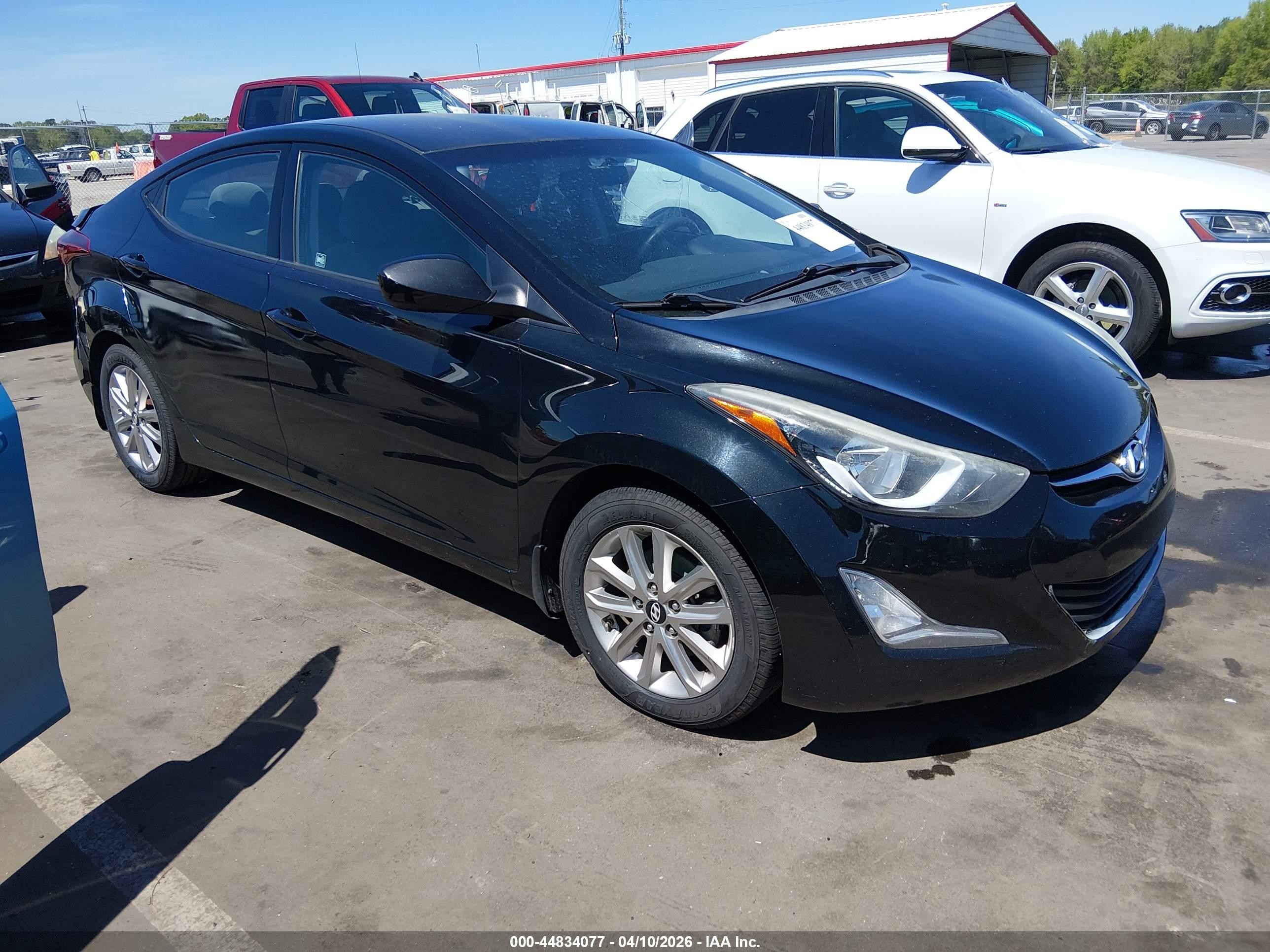 2014 Hyundai Elantra SE, VIN 5NPDH4AEXEH541465 — Rear end