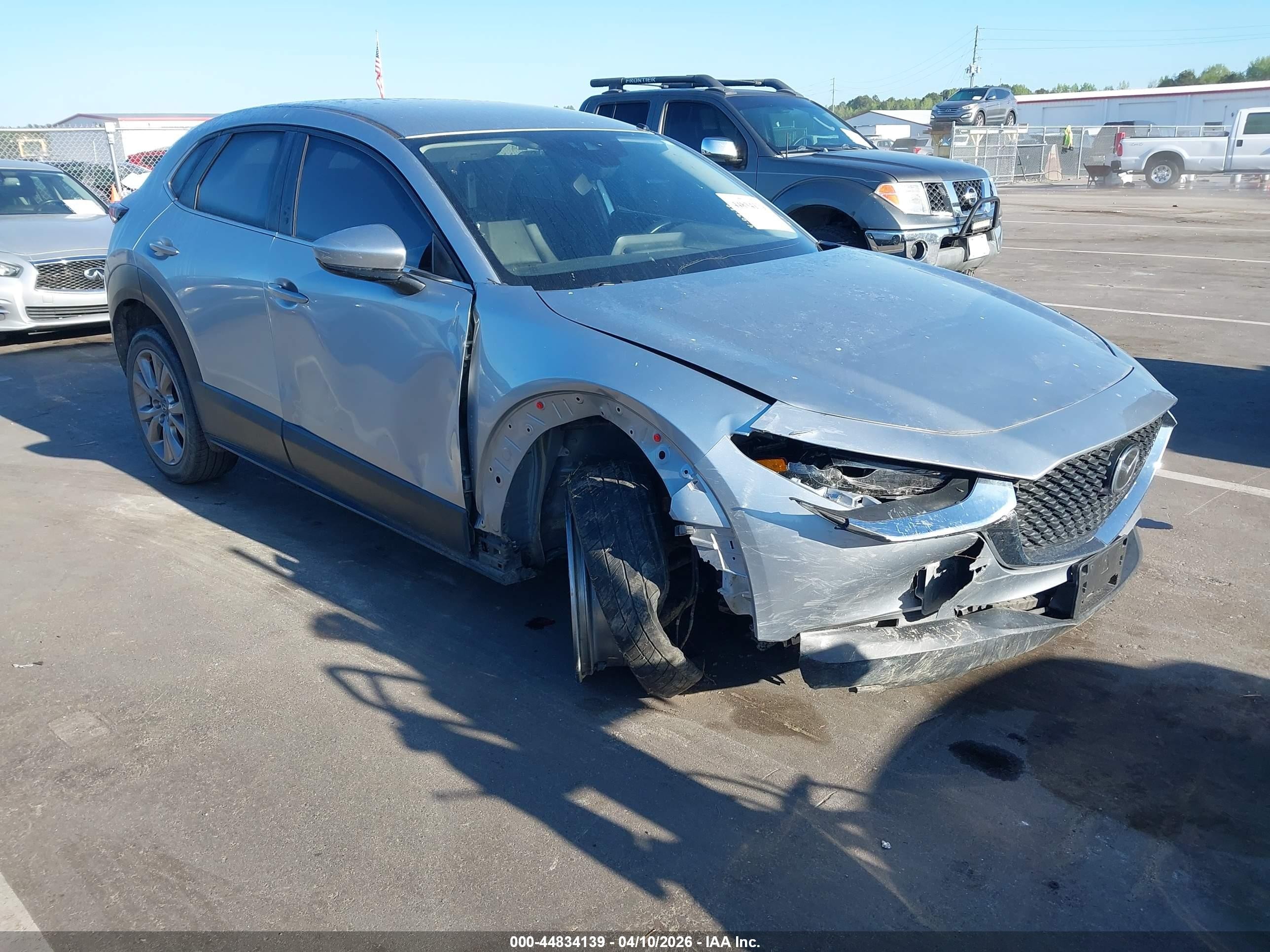 2021 Mazda CX-30 Select, VIN 3MVDMABLXMM228477 — Front end