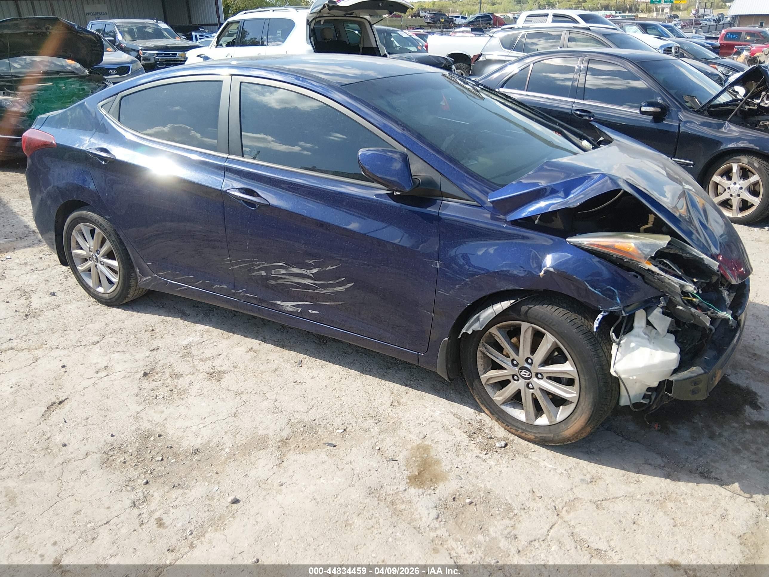 2014 Hyundai Elantra SE, VIN 5NPDH4AE7EH539432 — Front end