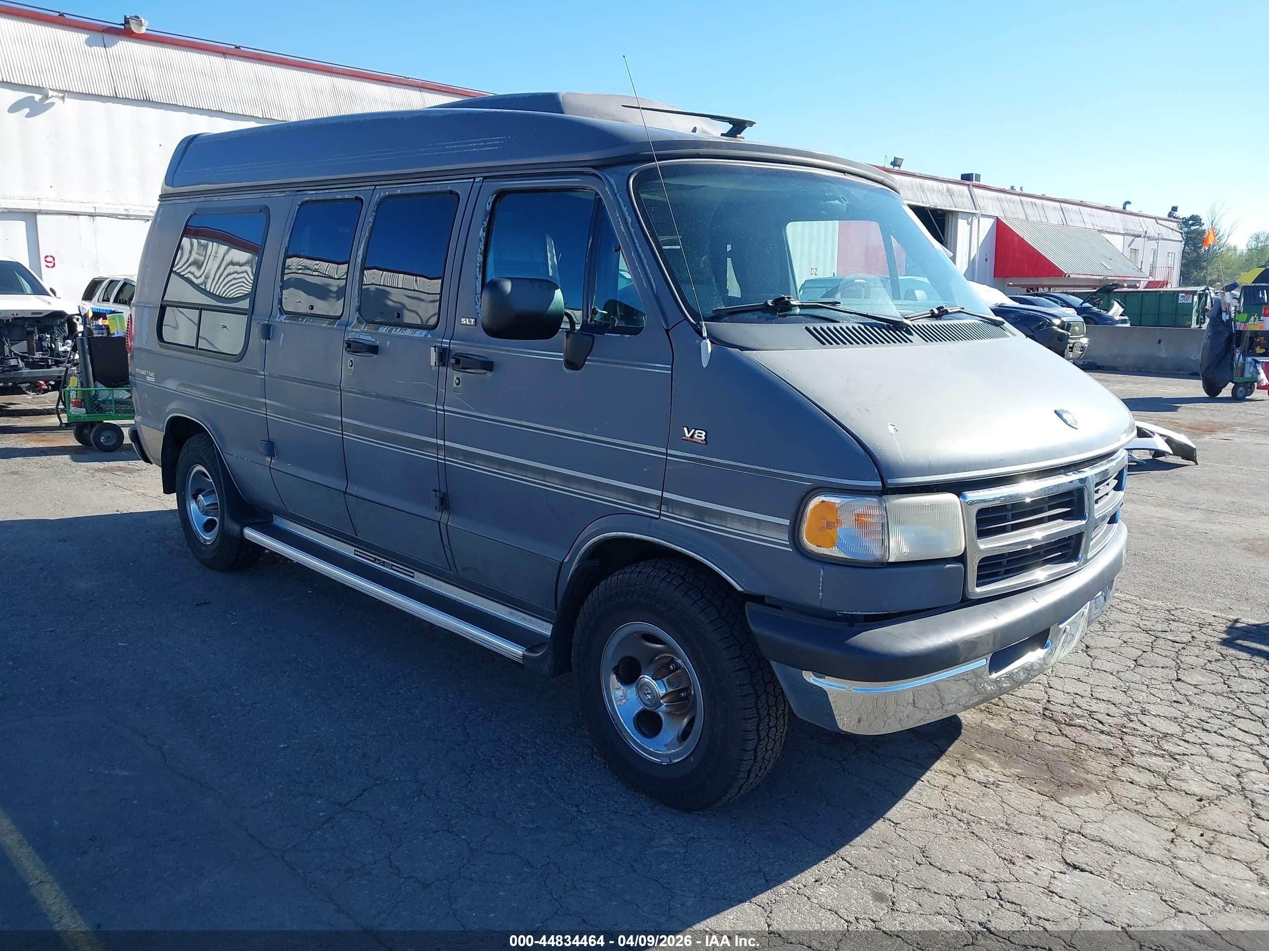 1995 Dodge RAM, VIN 2B6HB21ZXSK539026 — Front end