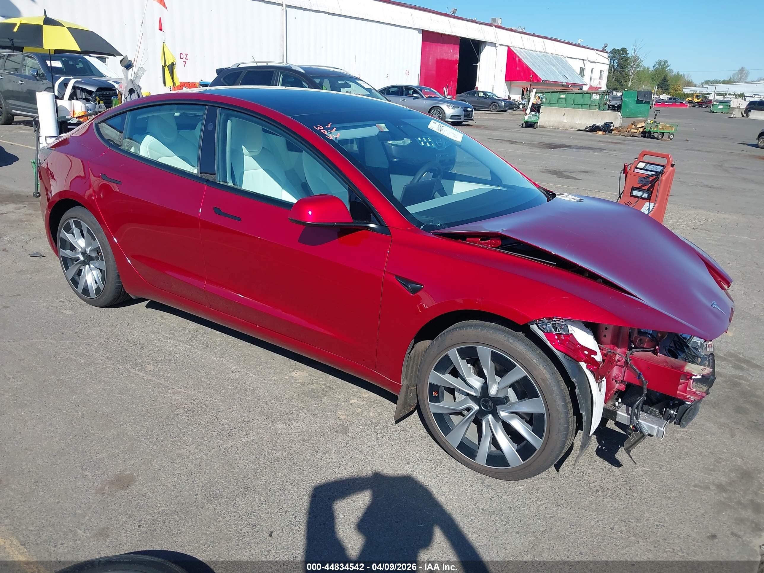 2025 Tesla Model 3 Long Range, VIN 5YJ3E1EB4SF904386 — Front end