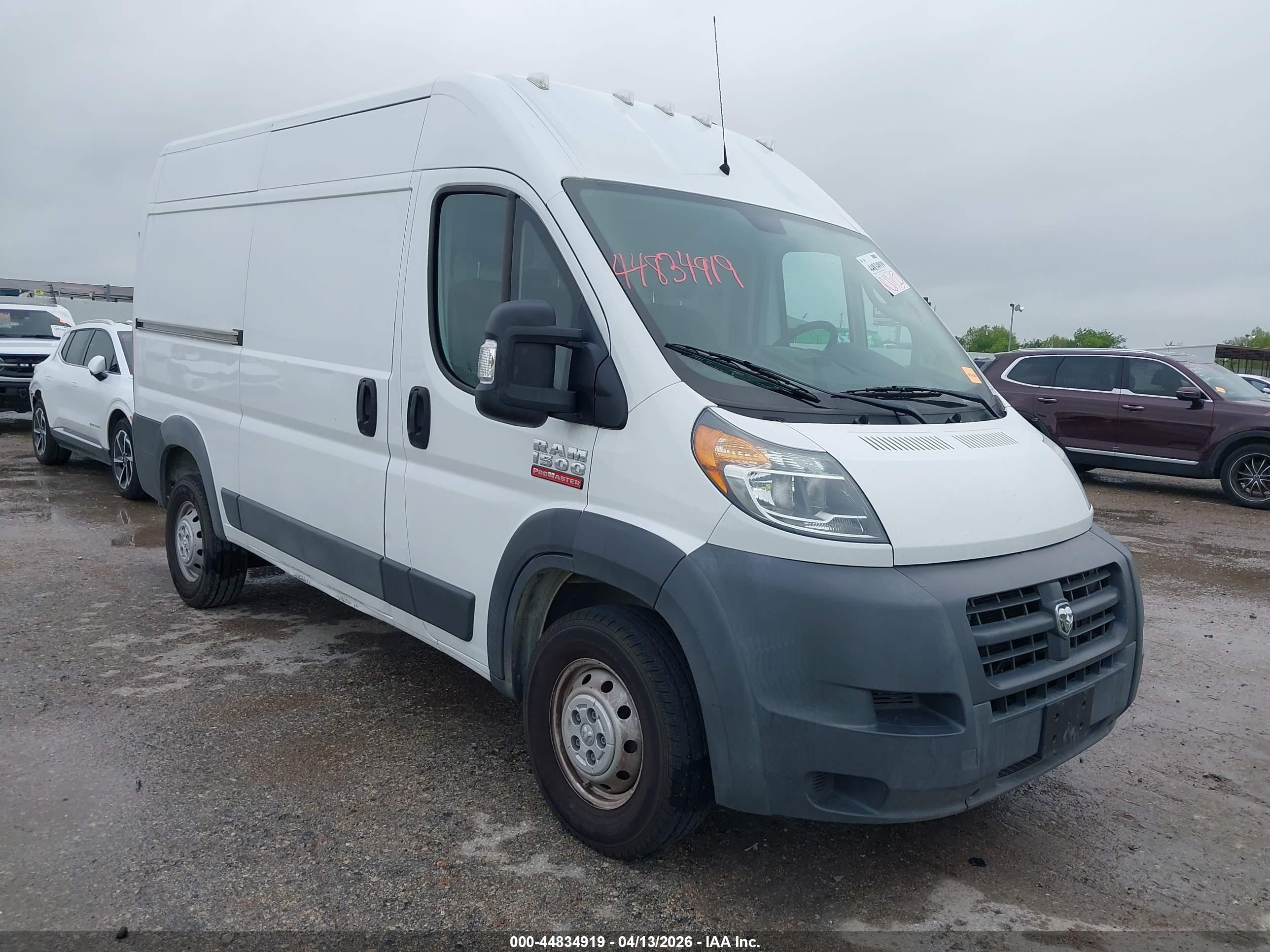2018 Ram ProMaster Cargo, VIN 3C6TRVBG6JE139950 — Rear end