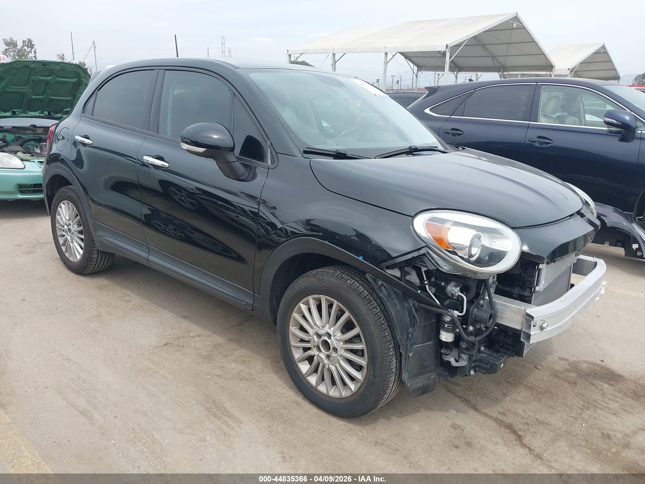 2019 FIAT 500X Pop, VIN ZFBNFYA10KP773607 — Front end
