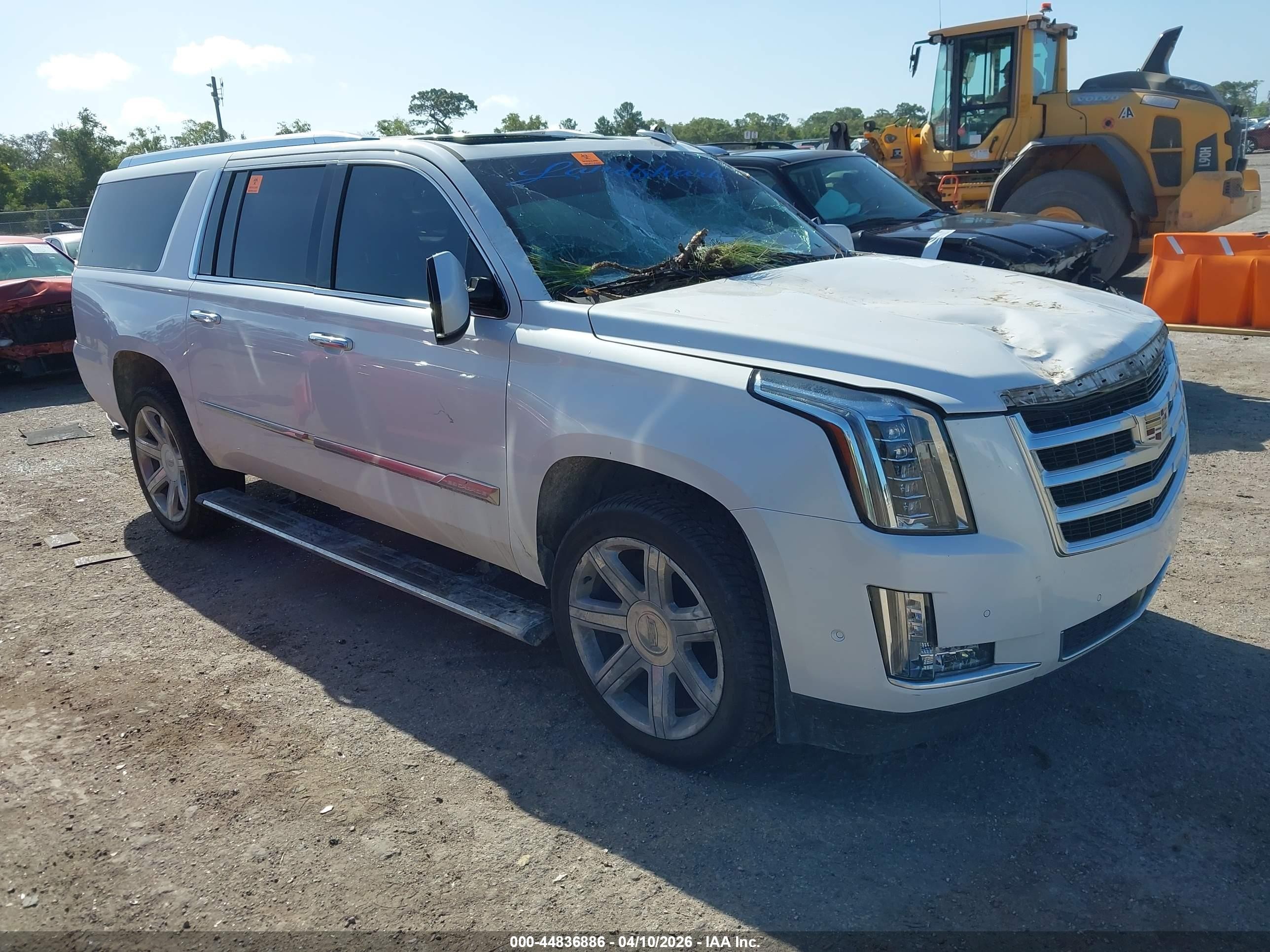 2018 Cadillac Escalade ESV Premium Luxury, VIN 1GYS3JKJ7JR173260 — Storm