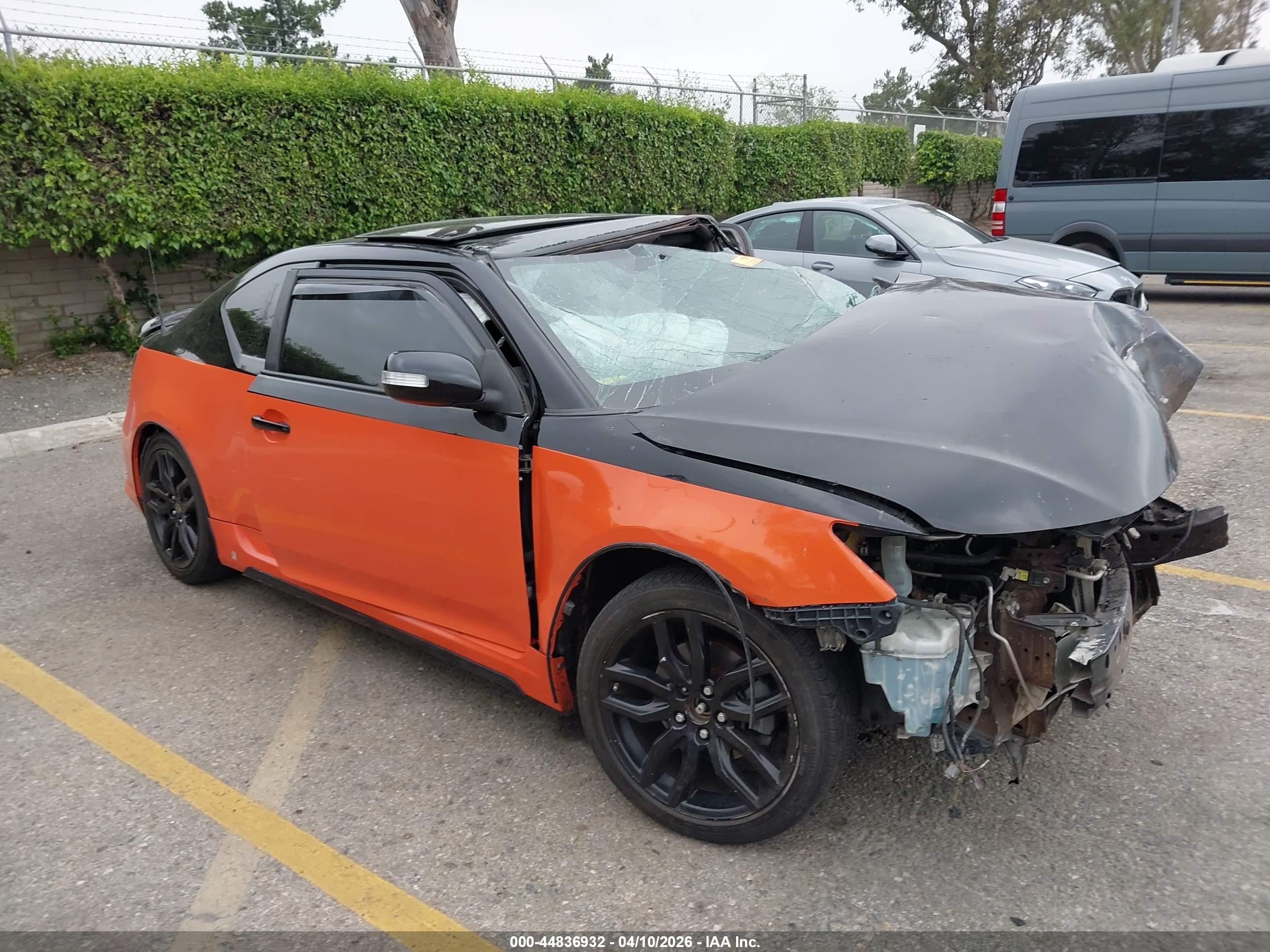 2015 Scion tC, VIN JTKJF5C71FJ008516 — Side
