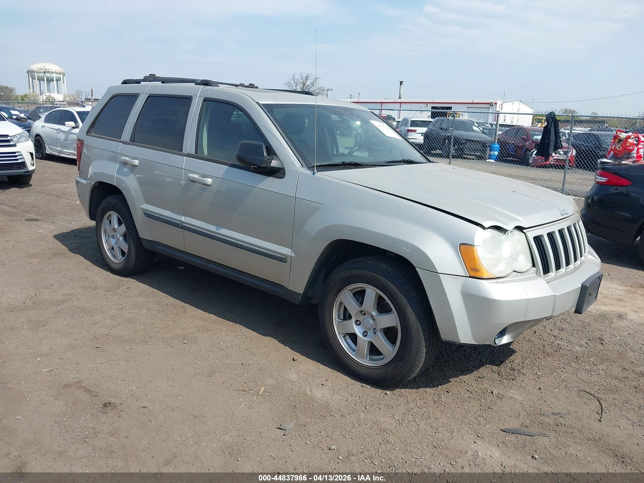 2009 Jeep Grand Cherokee Laredo, VIN 1J8GR48K09C536548 — Mechanical