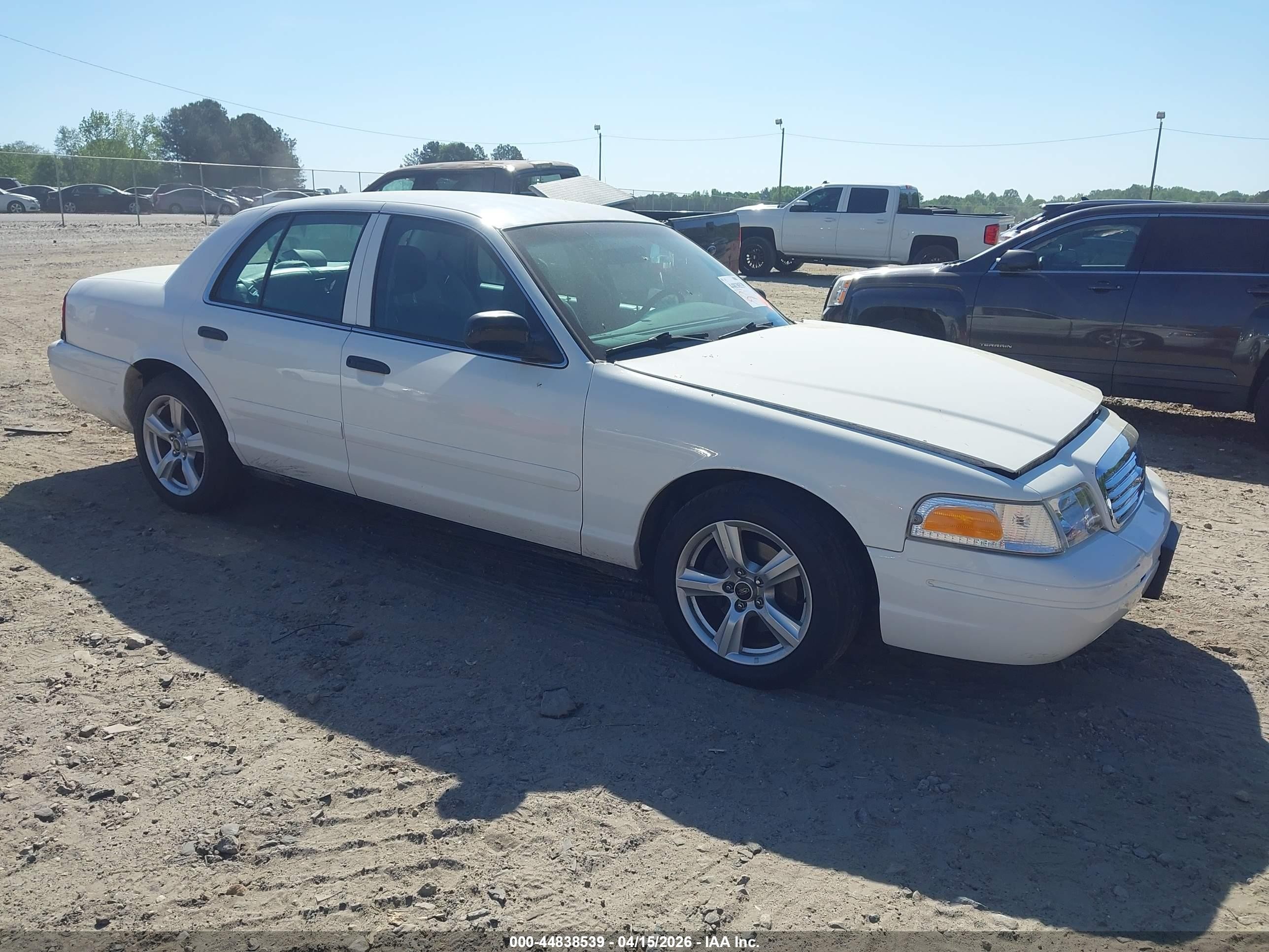 2003 Ford Police Interceptor Street Appear, VIN 2FAHP71W03X153239 — Side