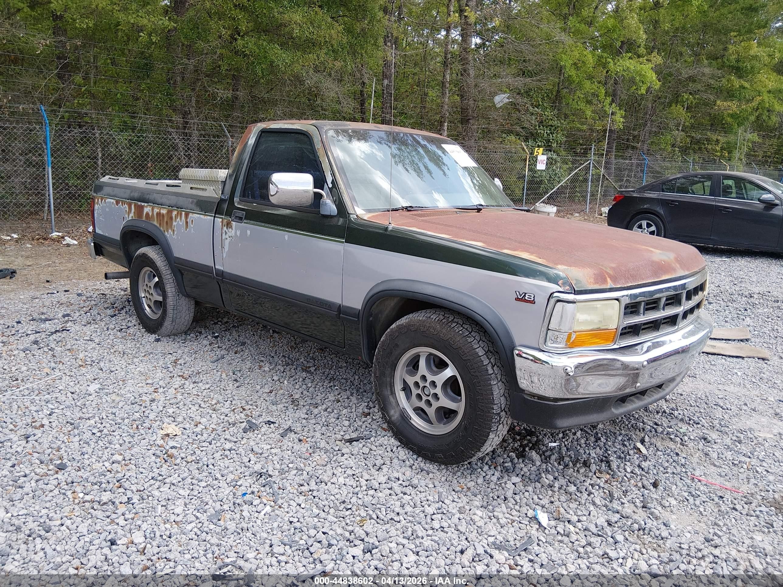 1996 Dodge Dakota SLT, VIN 1B7FL26Y7TS555286 — Перед