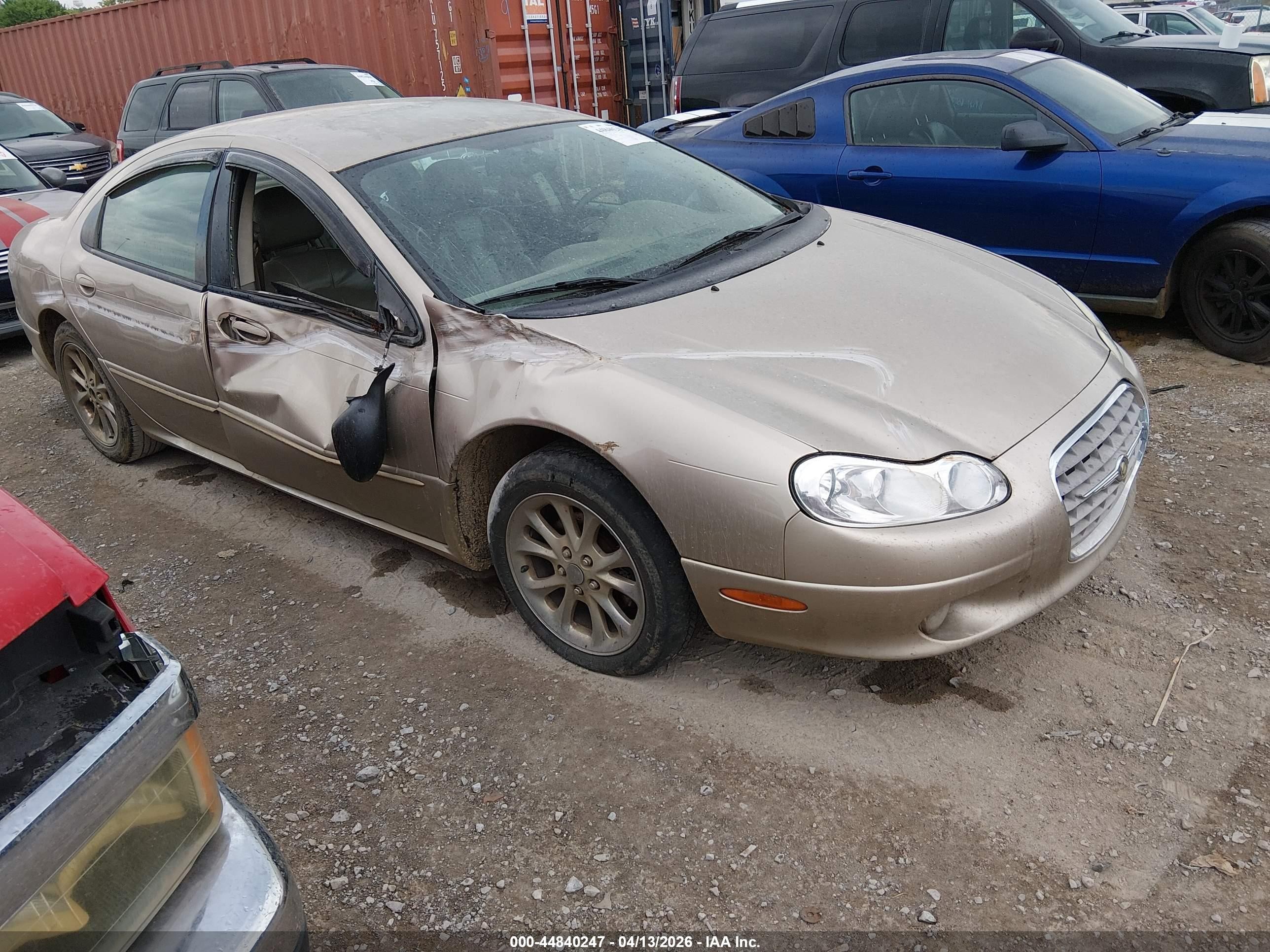 2003 Chrysler Concorde LXi, VIN 2C3HD36M63H579907 — Side