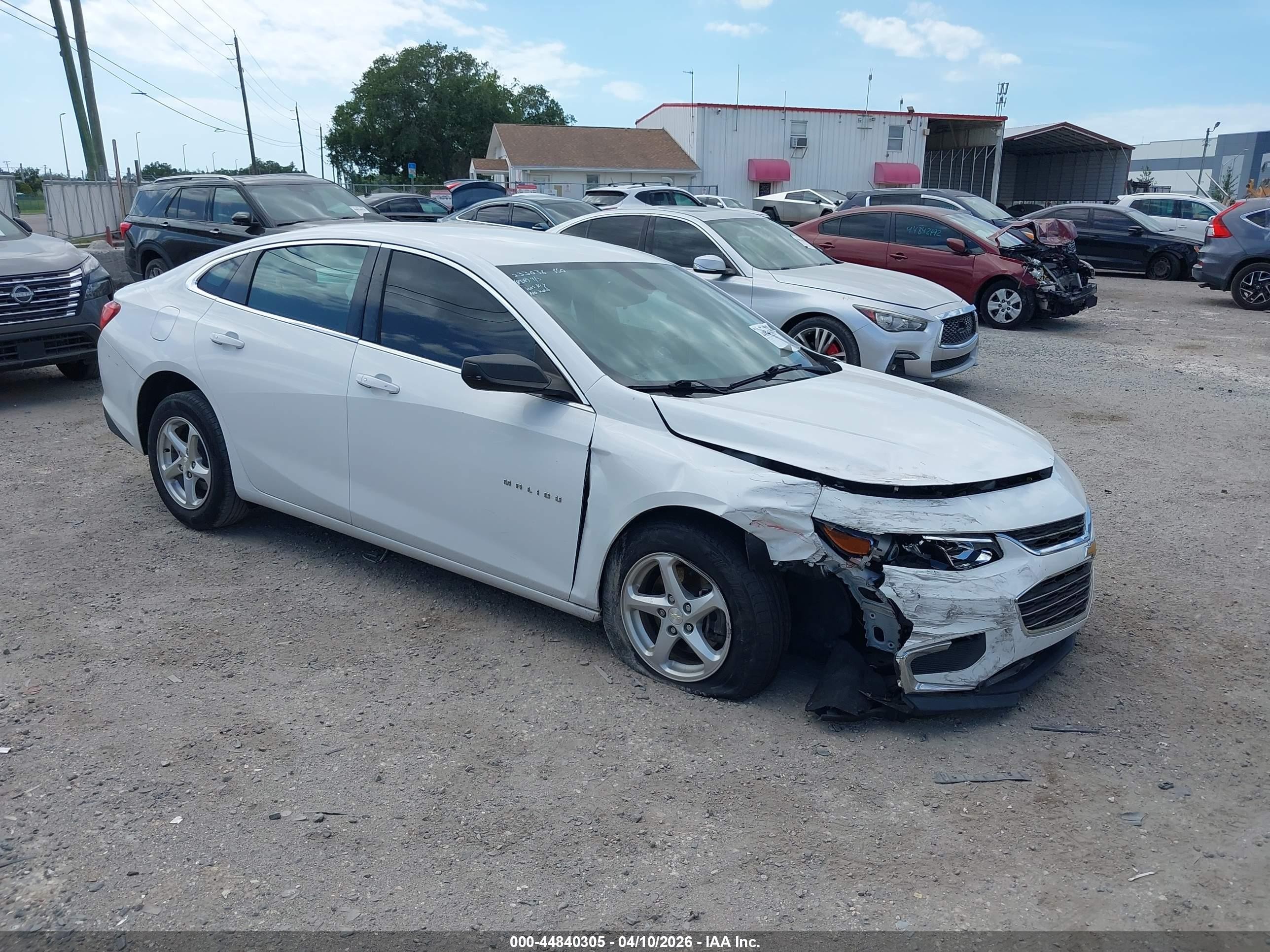 2018 Chevrolet Malibu LS, VIN 1G1ZB5ST0JF288213 — Side