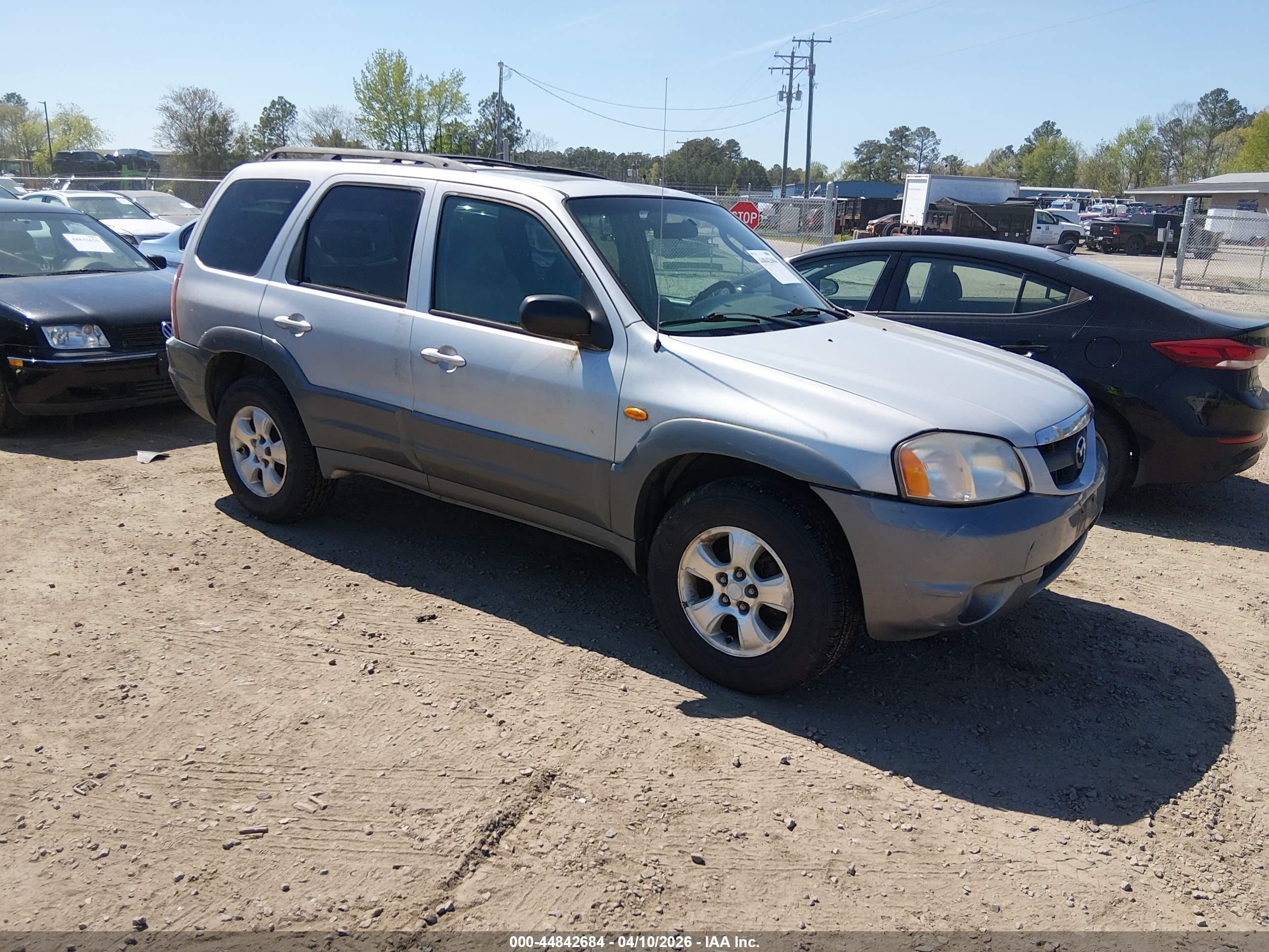 2001 Mazda Tribute LX, VIN 4F2YU08131KM01598 — Бок