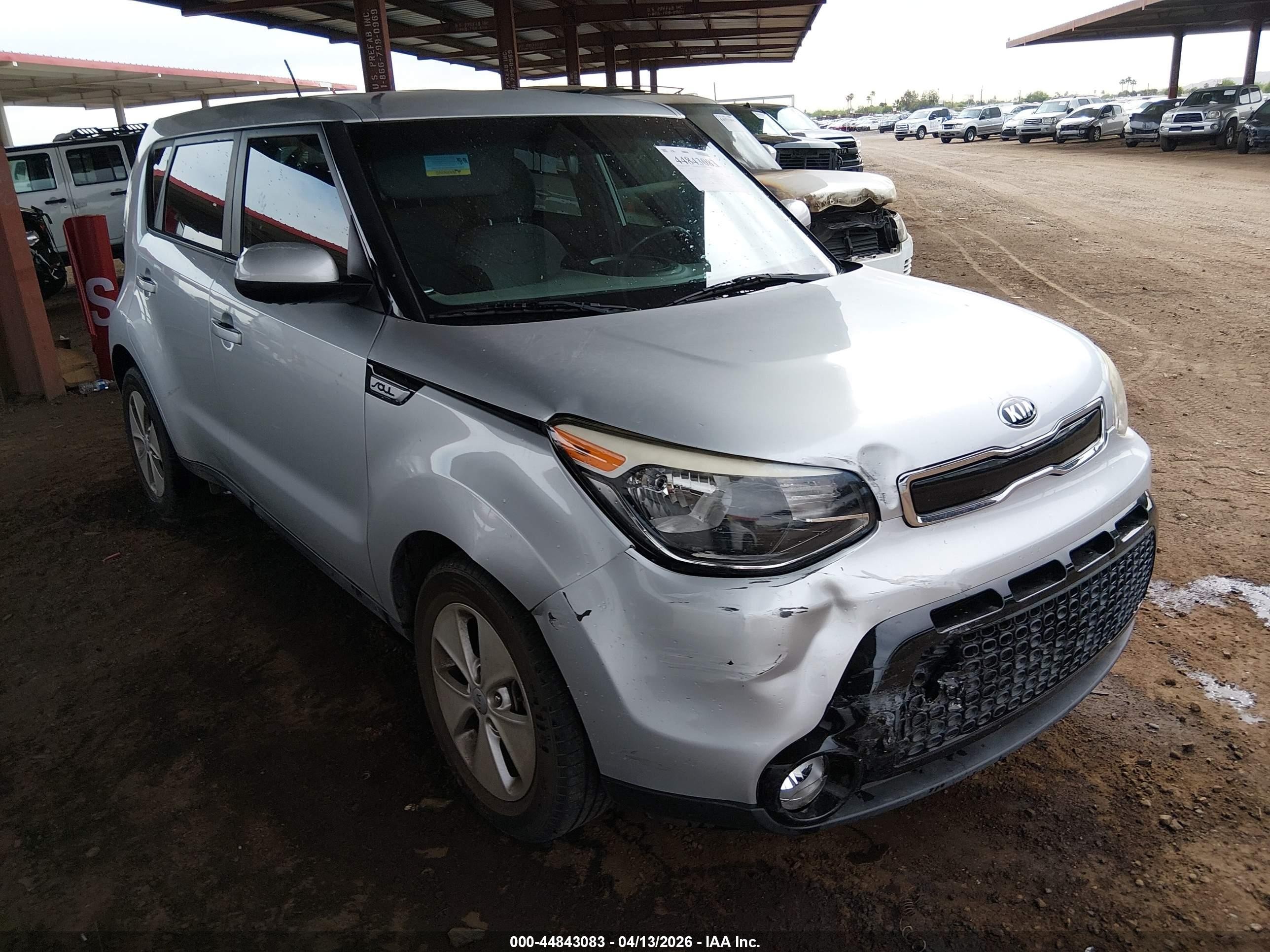 2016 Kia Soul +, VIN KNDJP3A59G7846009 — Front end
