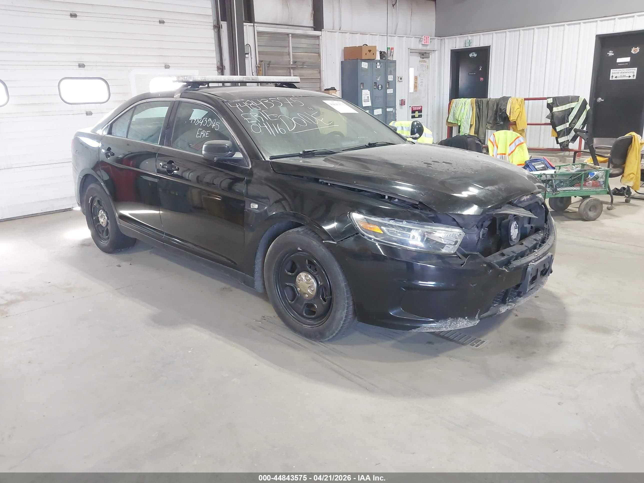 2016 Ford Police Interceptor, VIN 1FAHP2MK3GG128231 — Front end