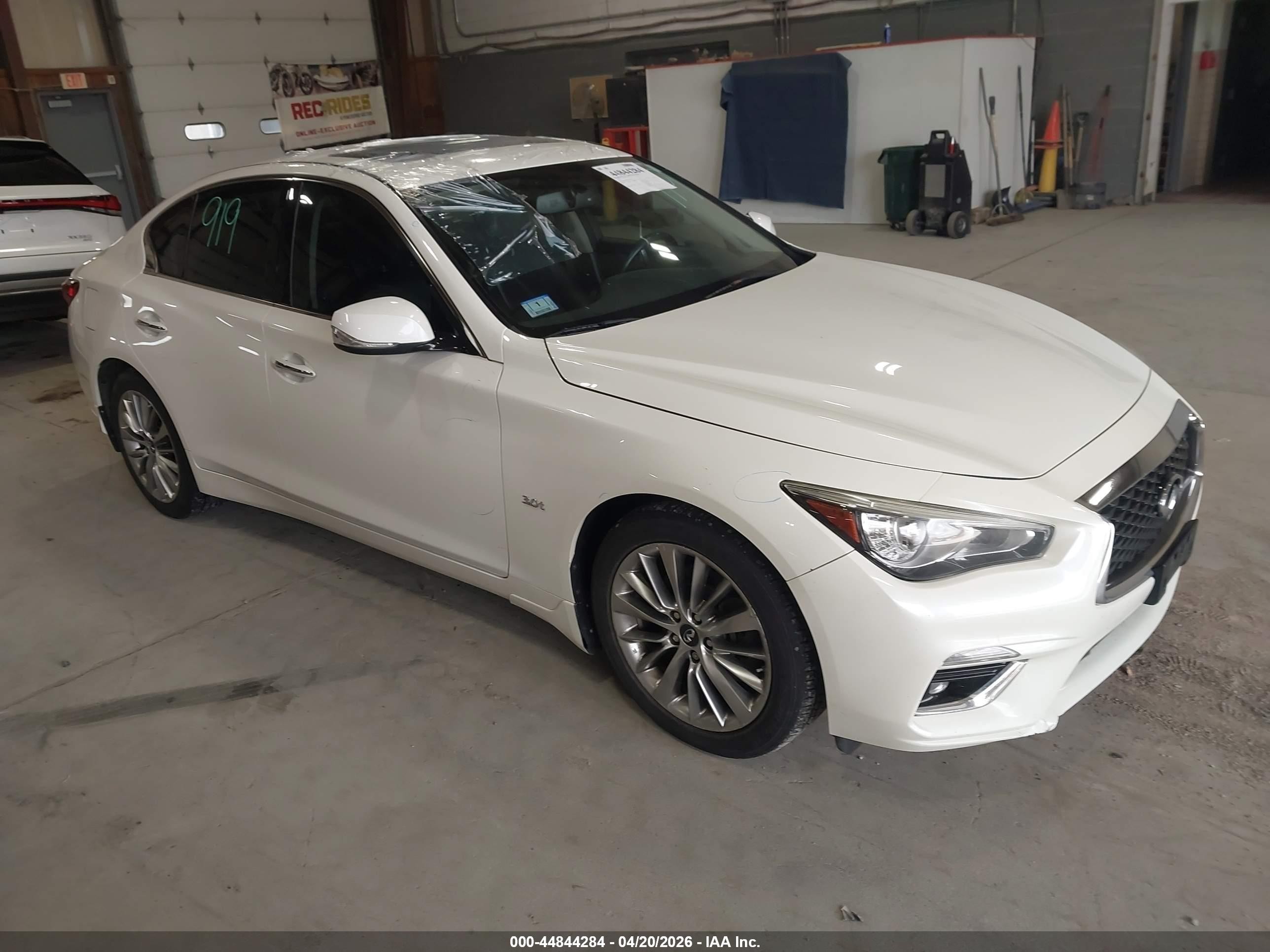 2019 Infiniti Q50 Sport, VIN JN1EV7AR5KM551939 — Roof