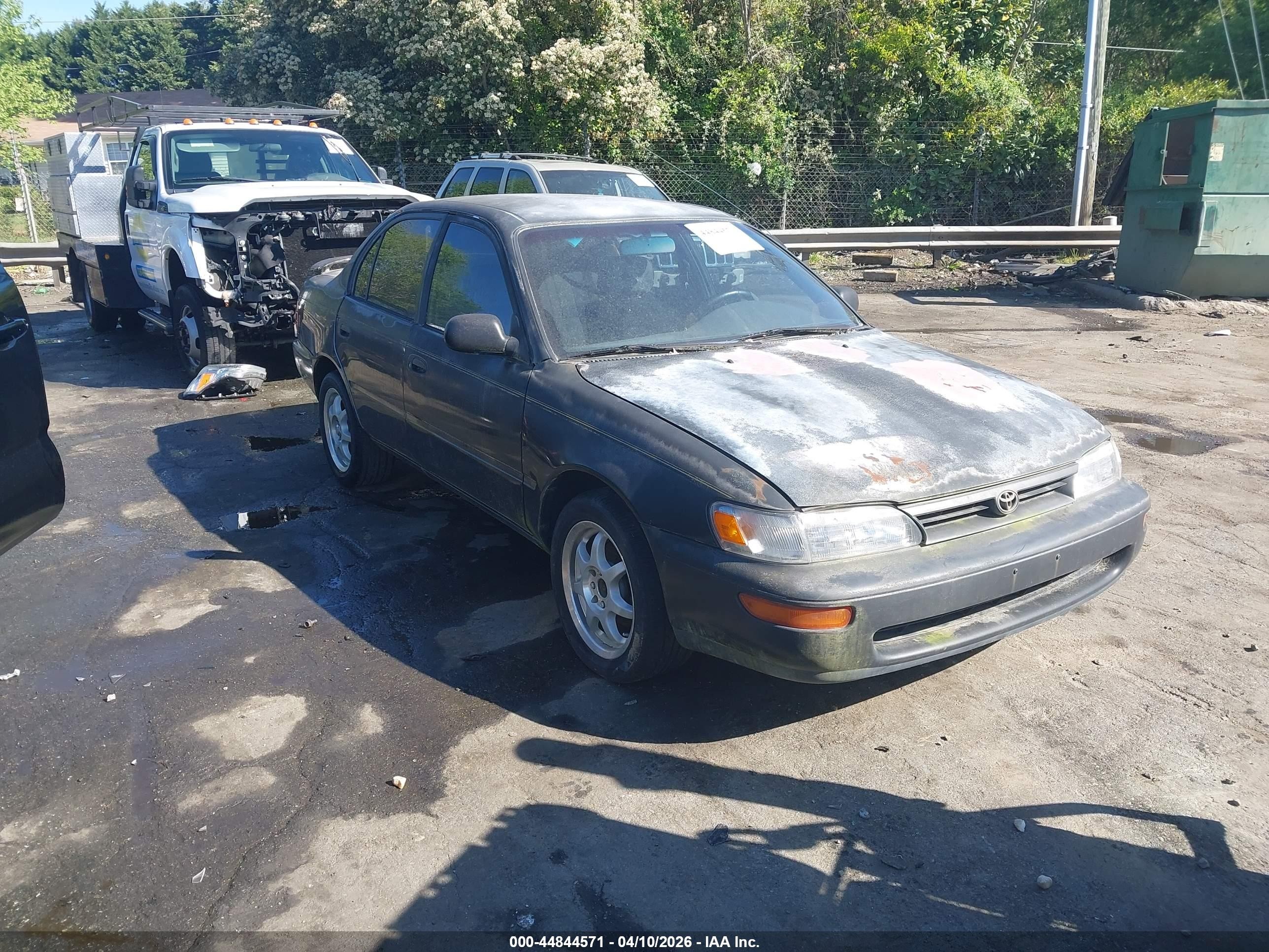 1994 Toyota Corolla, VIN JT2AE04B0R0080925 — Normal wear