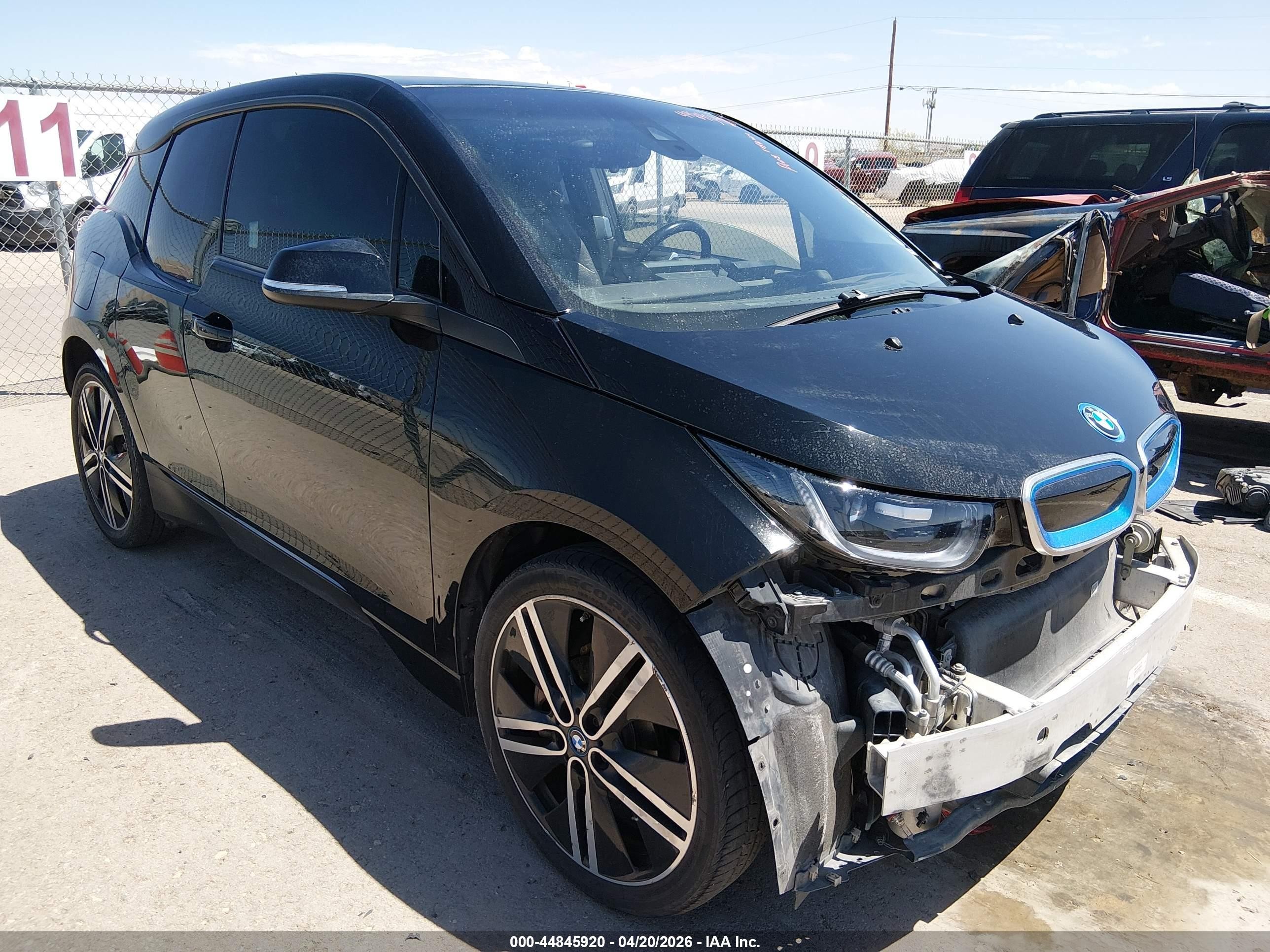 2016 BMW i3, VIN WBY1Z2C52GV556450 — Перед