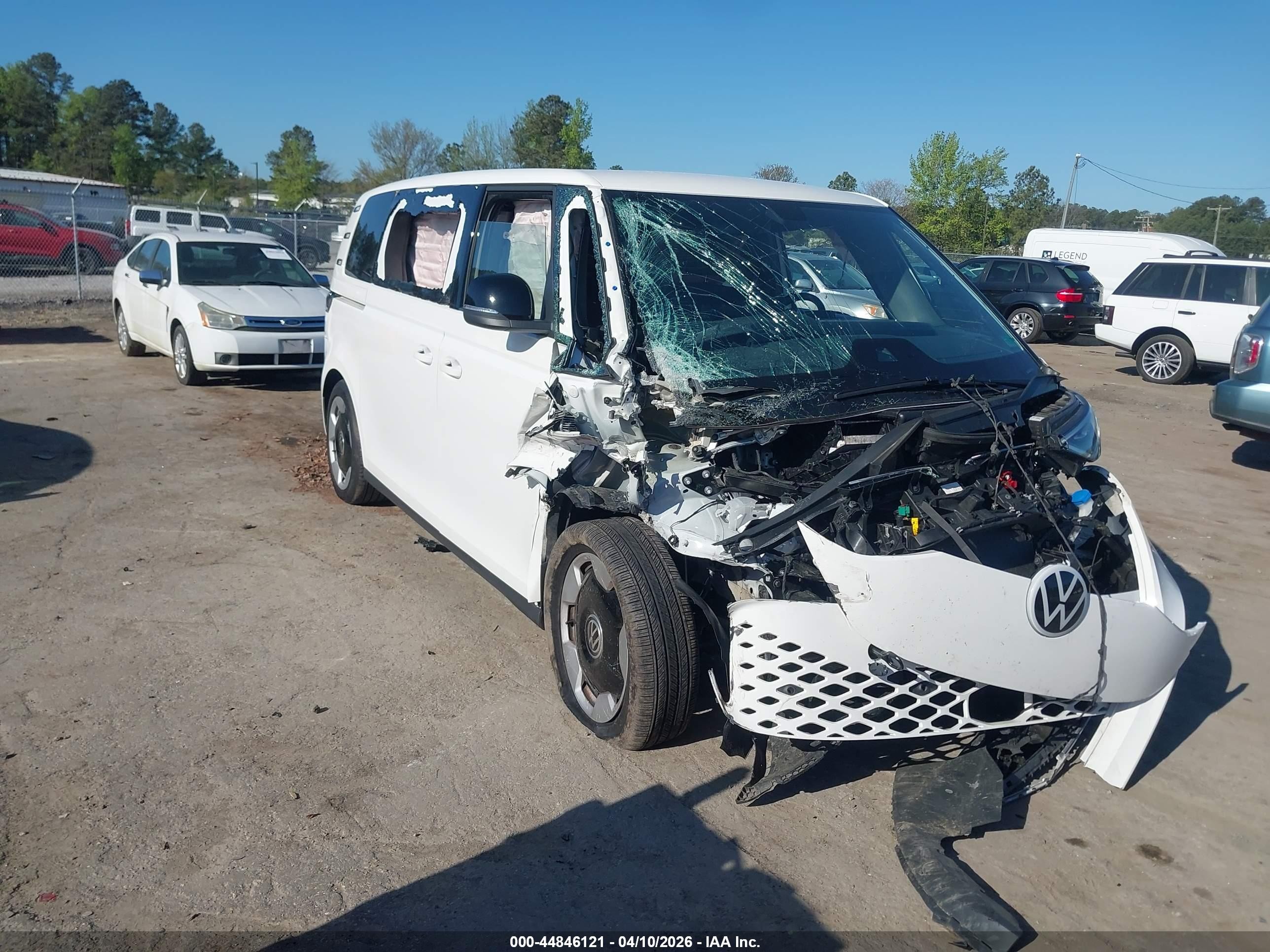 2025 Volkswagen ID.Buzz, VIN WVGAWVEB4SH013814 — Auction photo