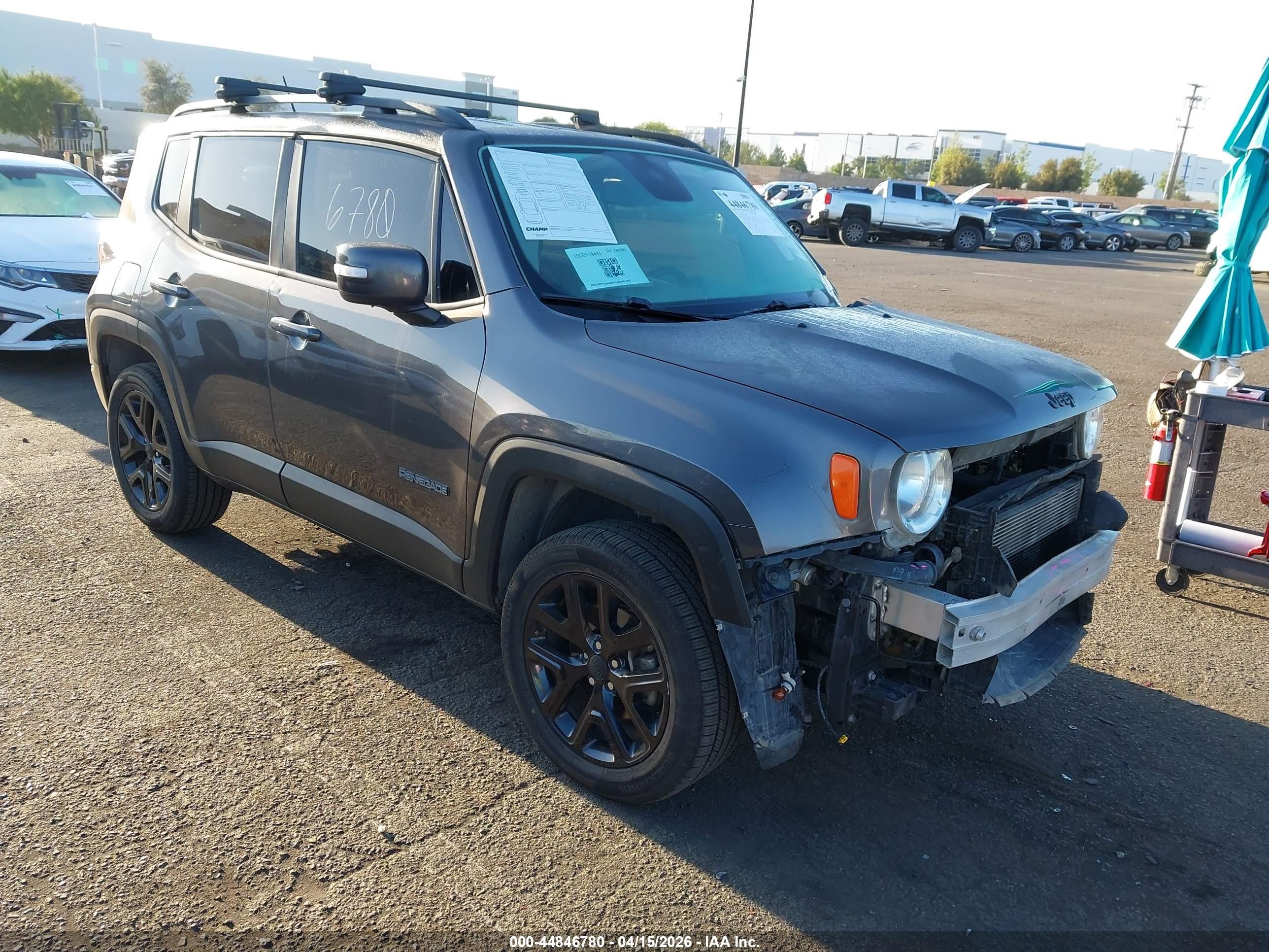 2016 Jeep Renegade Latitude, VIN ZACCJBBT8GPD65849 — Front end