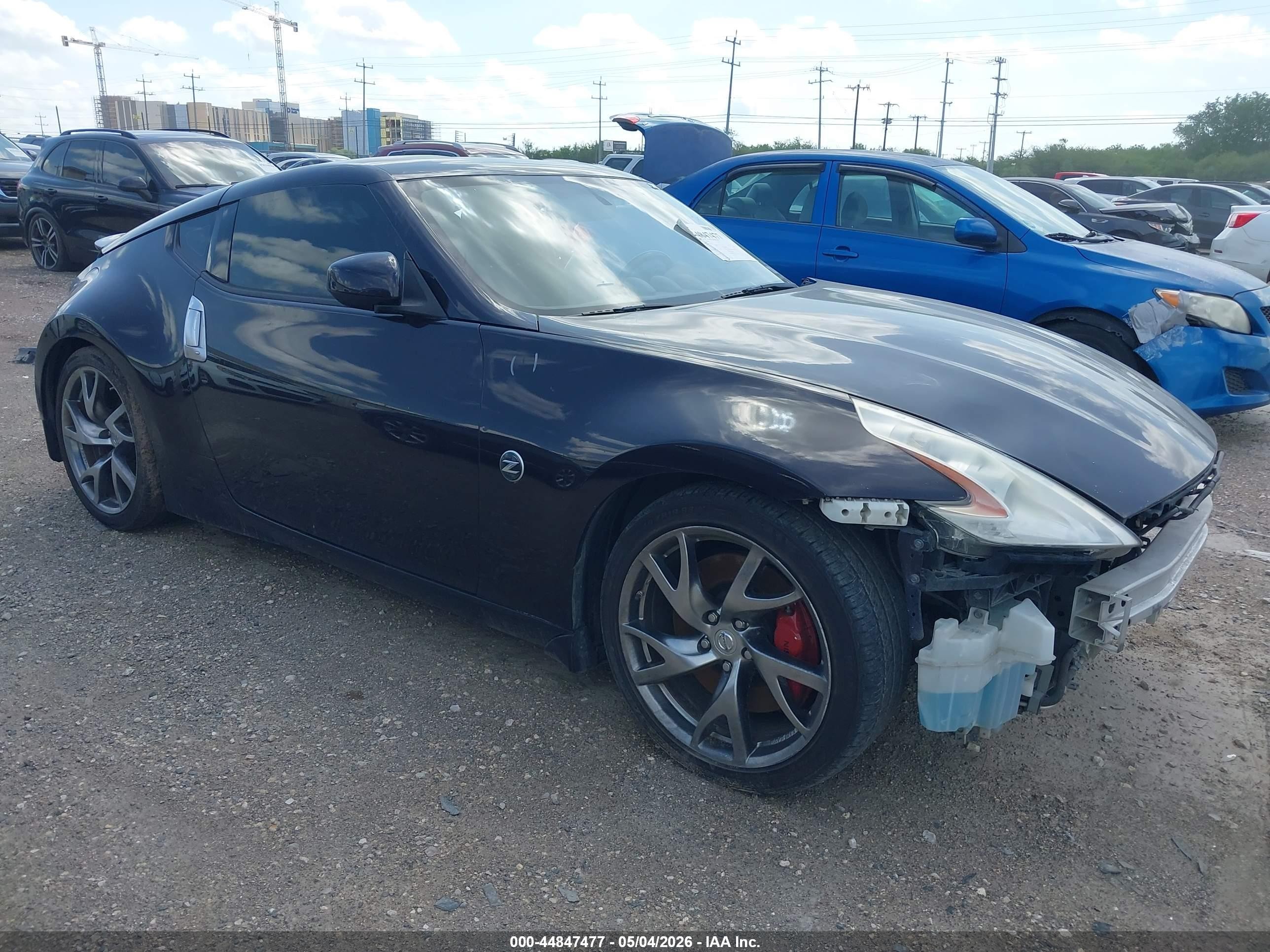 2013 Nissan 370Z, VIN JN1AZ4EH9DM383194 — Side