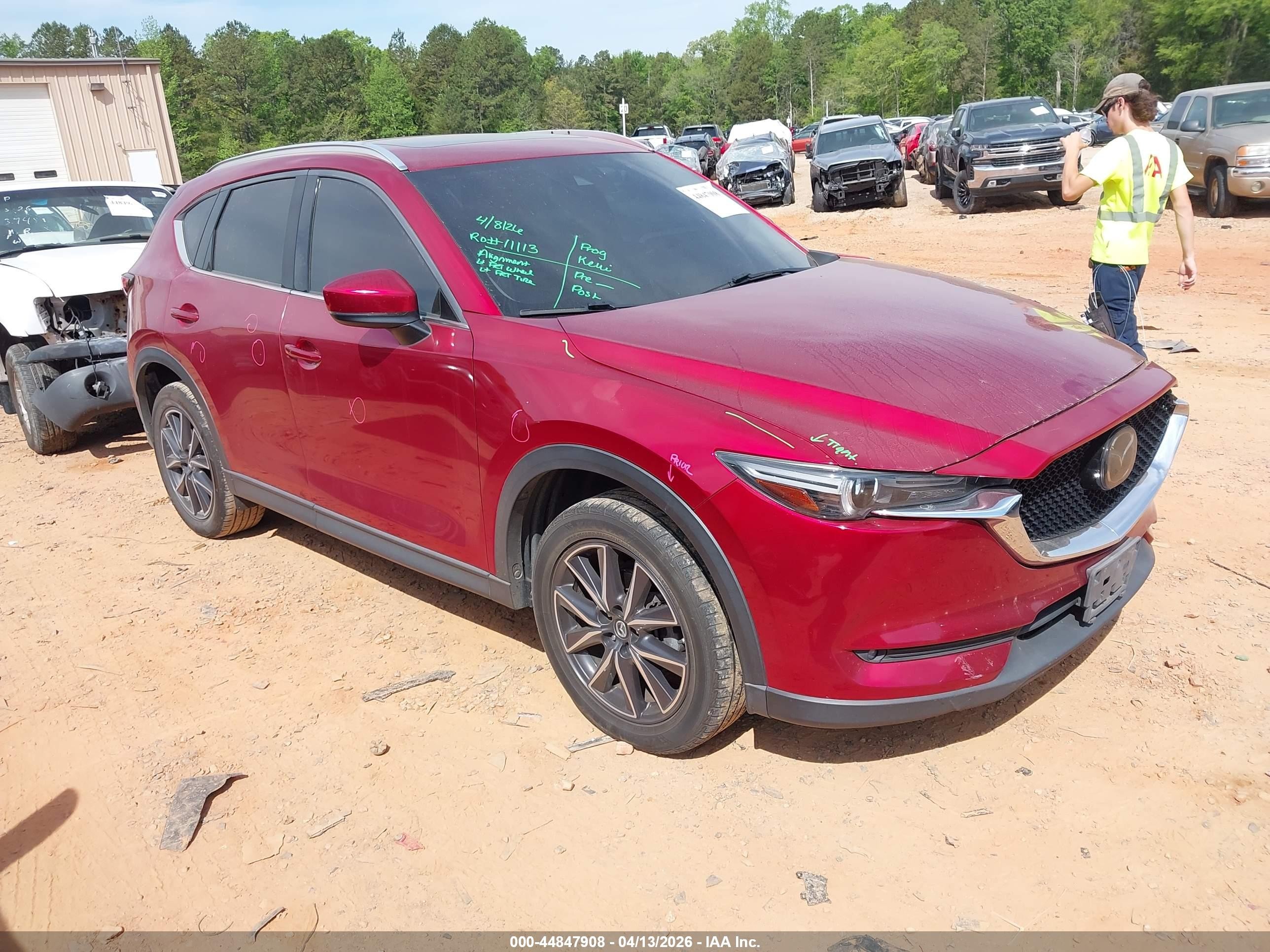 2017 Mazda CX-5 Grand Touring, VIN JM3KFADL4H0208063 — Front end
