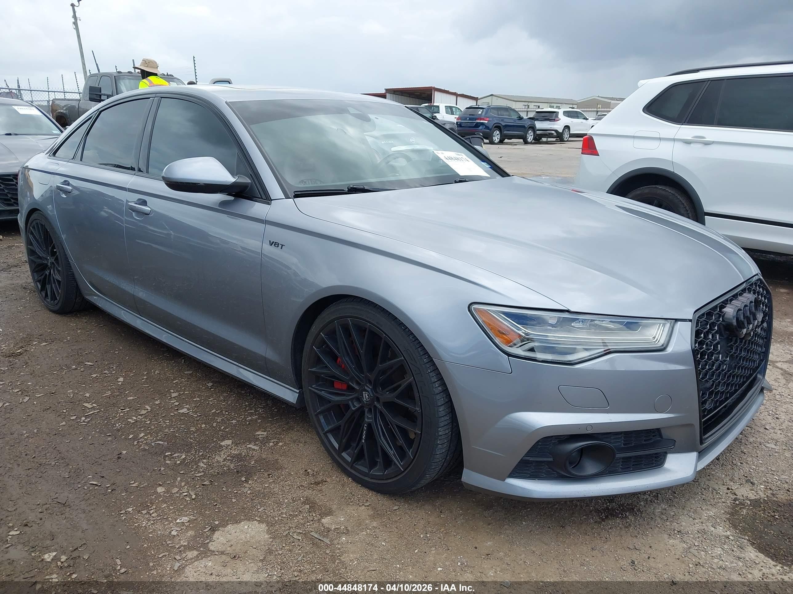 2017 Audi S6 Prestige, VIN WAUHFAFCXHN055396 — Перед