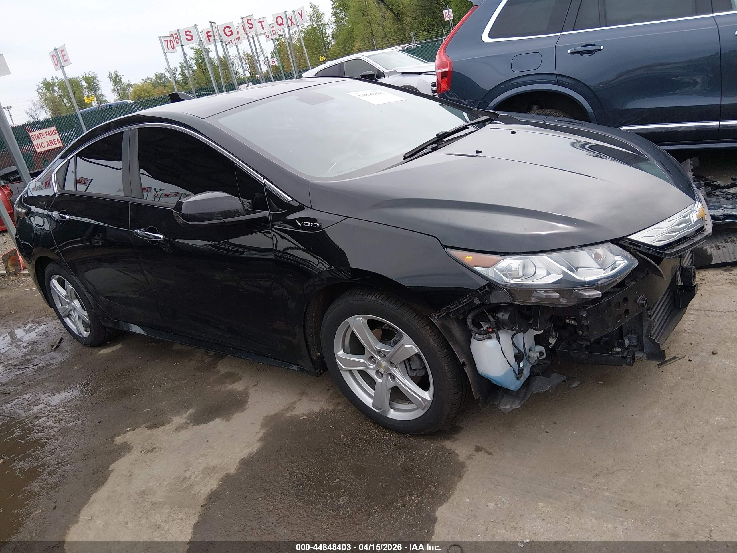 2019 Chevrolet Volt LT, VIN 1G1RA6S55KU121143 — Rear end