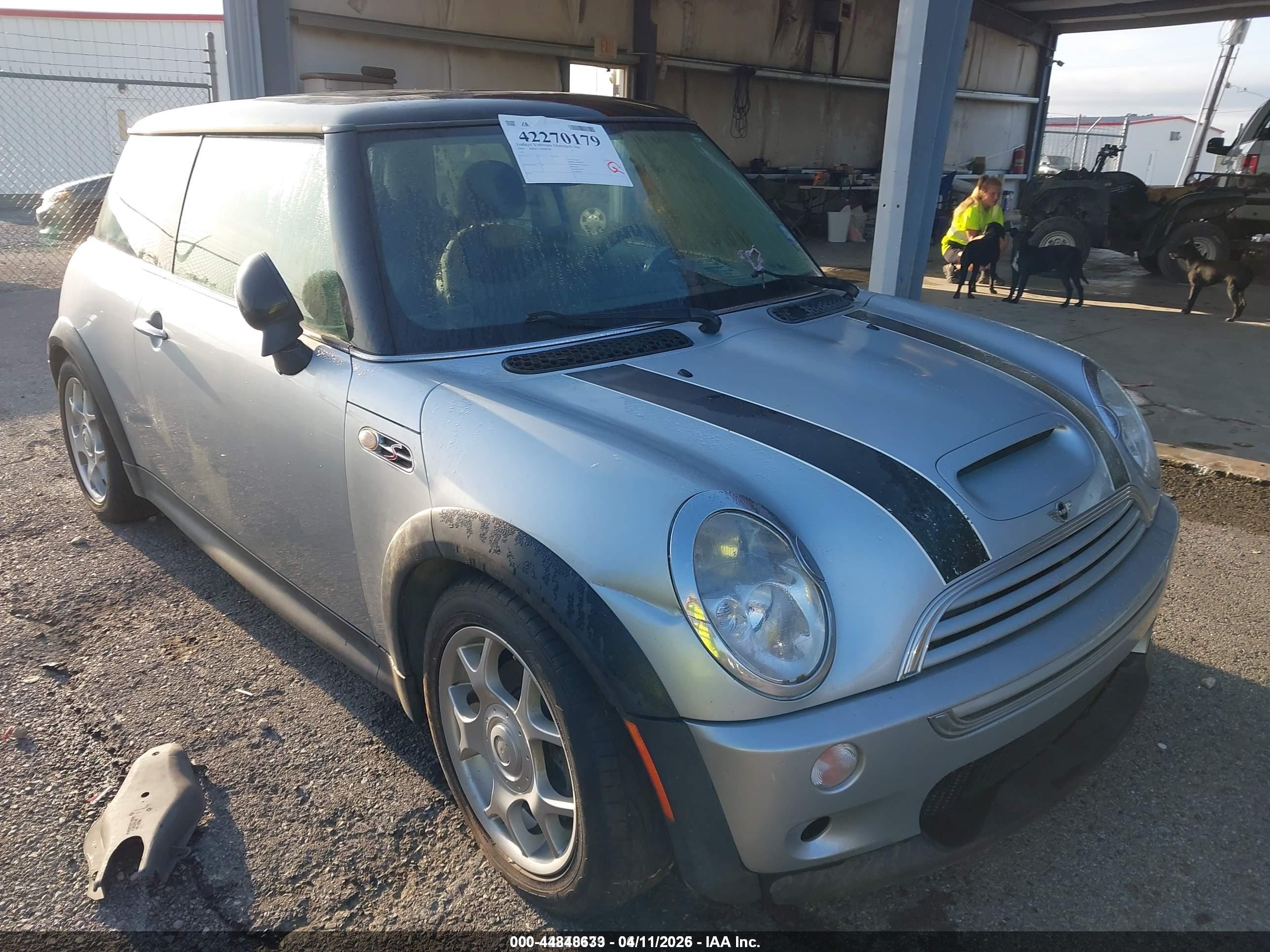 2003 MINI Hardtop S, VIN WMWRE33423TD68983 — По всему кузову