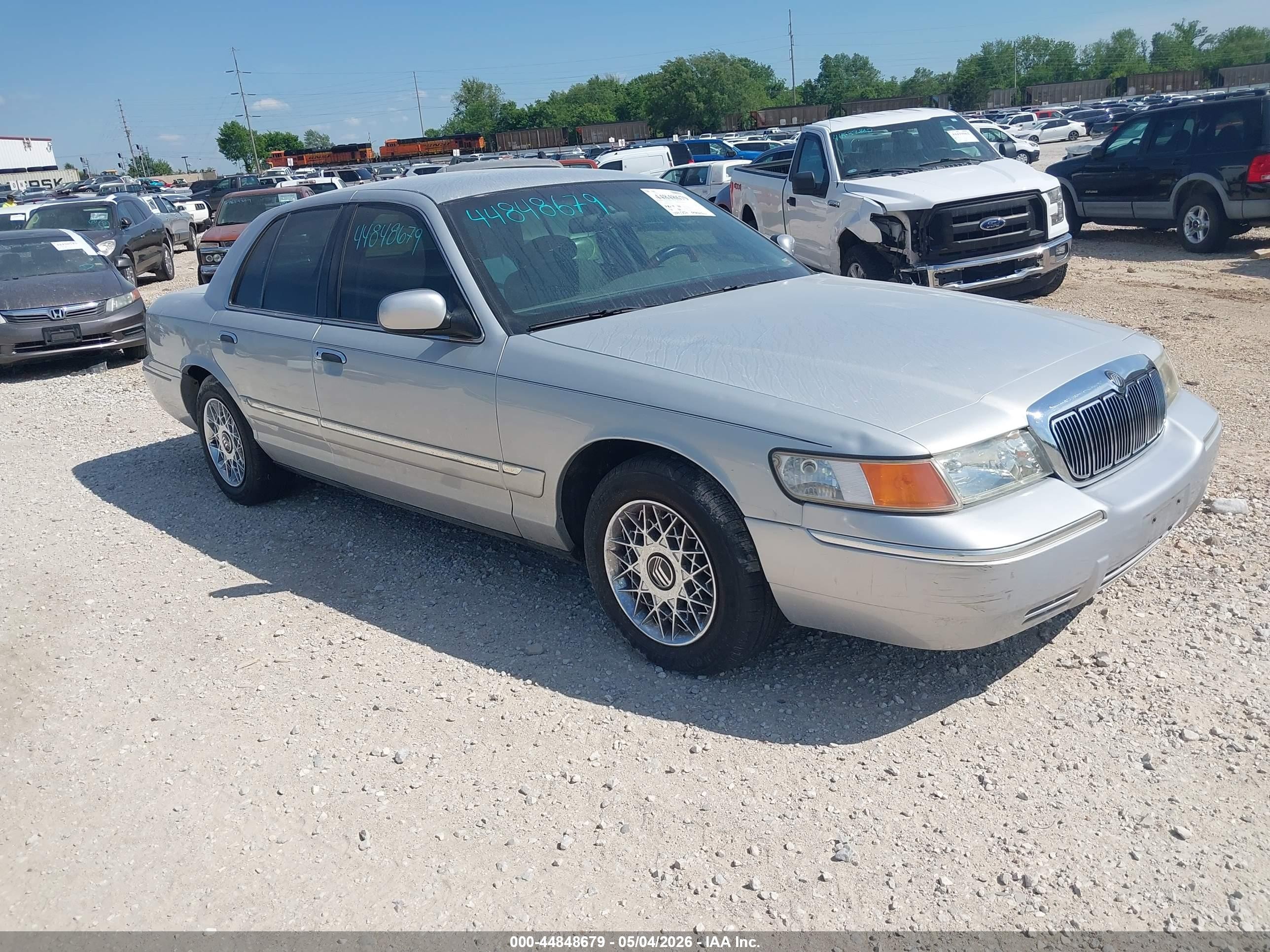 2002 Mercury Grand Marquis GS, VIN 2MEFM74W82X662773 — Normal wear