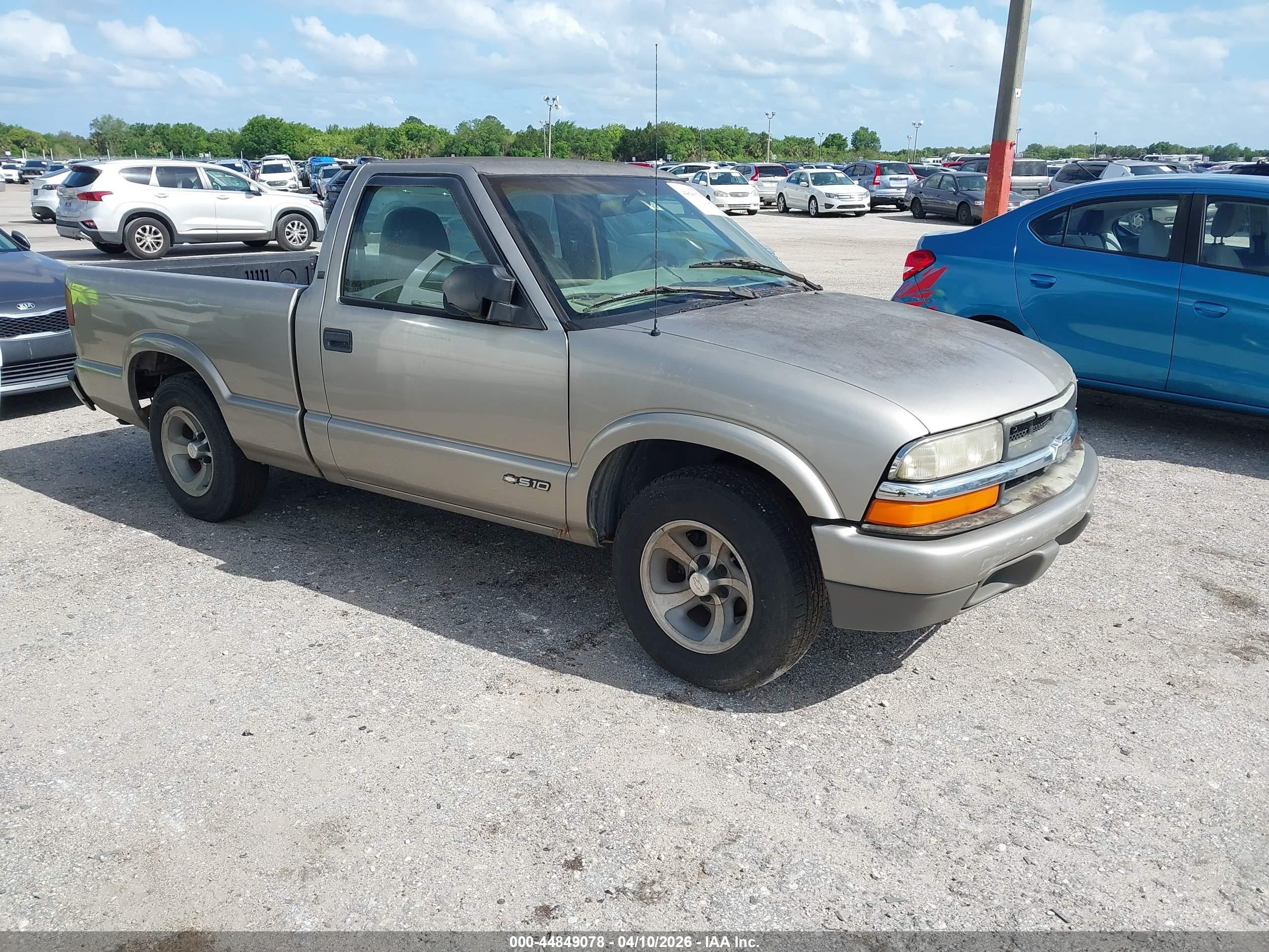 2000 Chevrolet S-10 LS, VIN 1GCCS1444Y8134386 — Mechanical